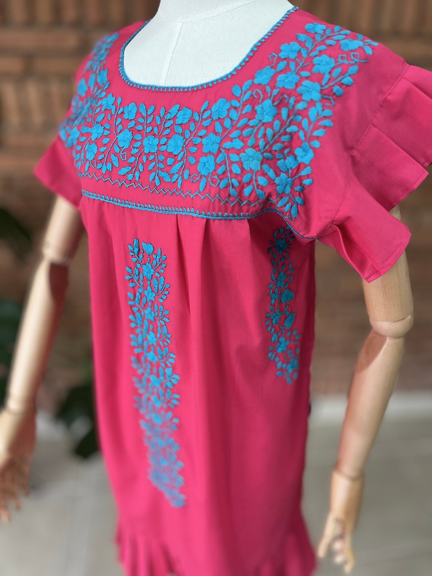 Vestido Mexicano Bordado a Mano Mod. Orquidea Popelina Talla Chica. (Multicolores)