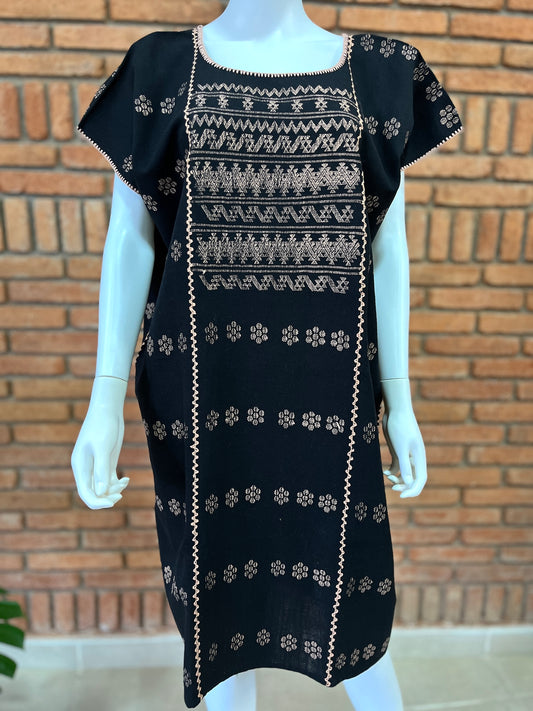 Vestido/Huipil Hecho a Mano Mod. Amuzgo 3 Tiras Negro con Palo de Rosa Unitalla.