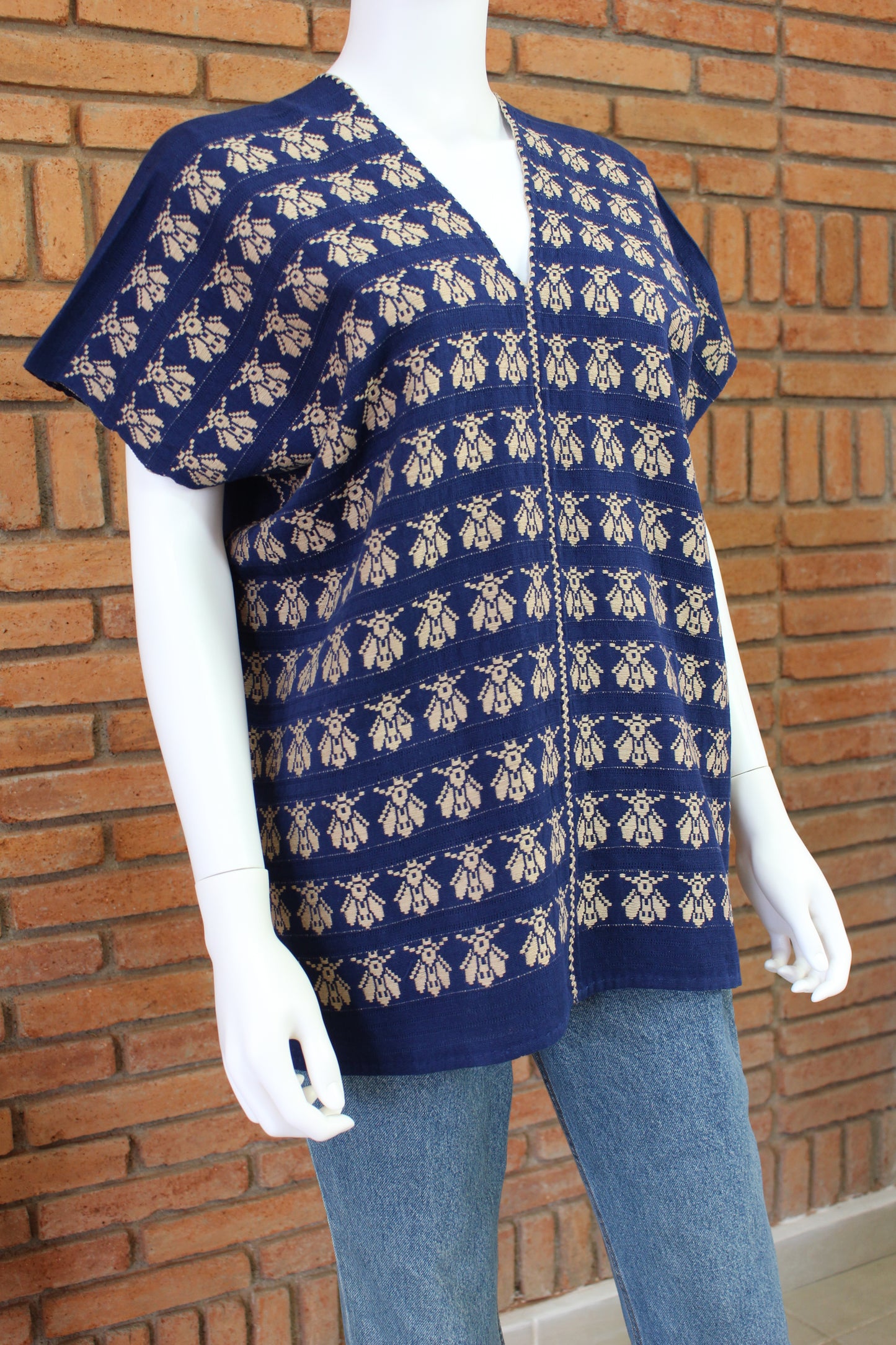 Blusa Artesanal Hecha a Mano Mod. Bio Unitalla Marino con Caqui
