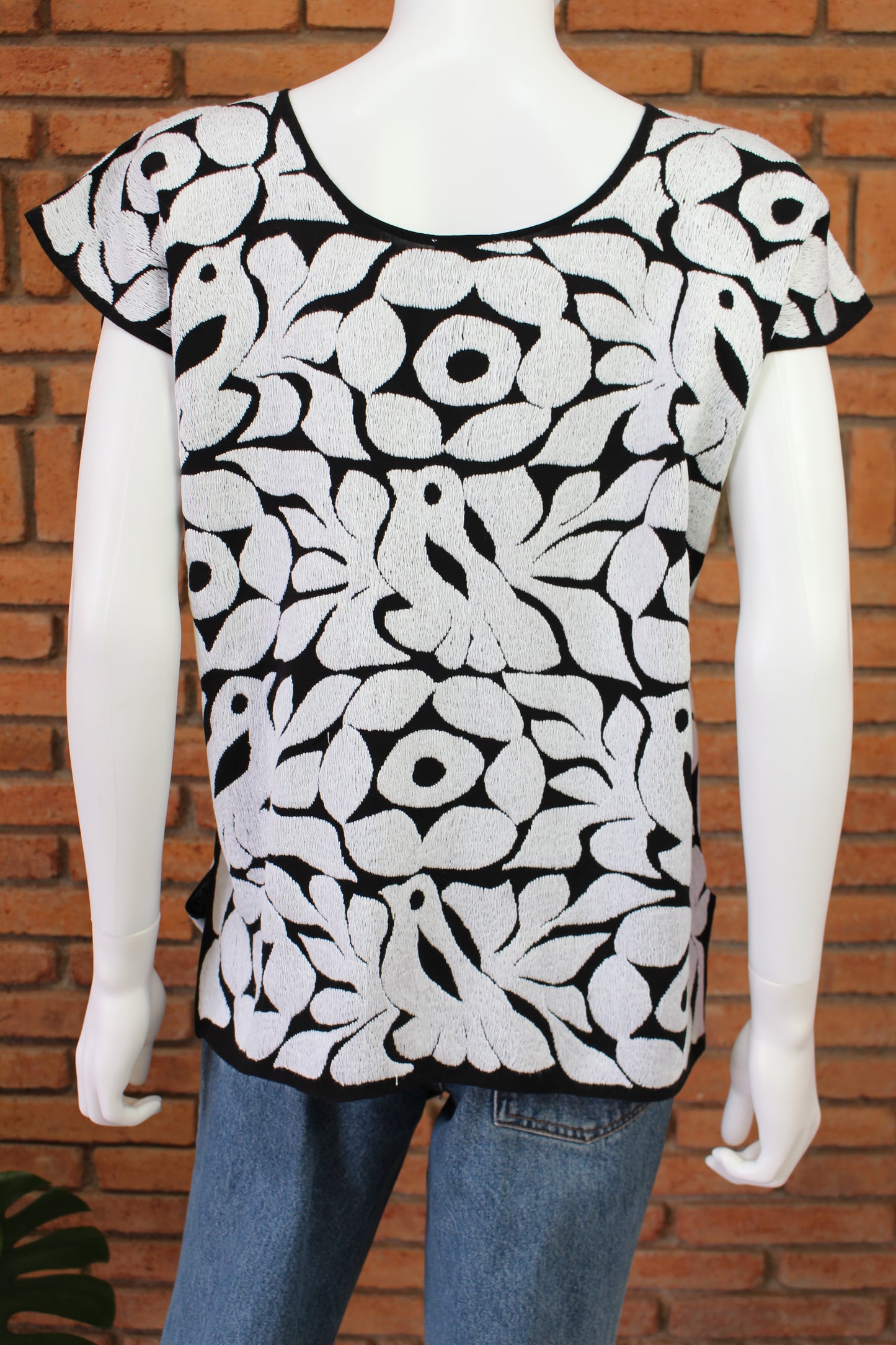 Blusa Bordada a Mano Mod. Jalapa Unitalla