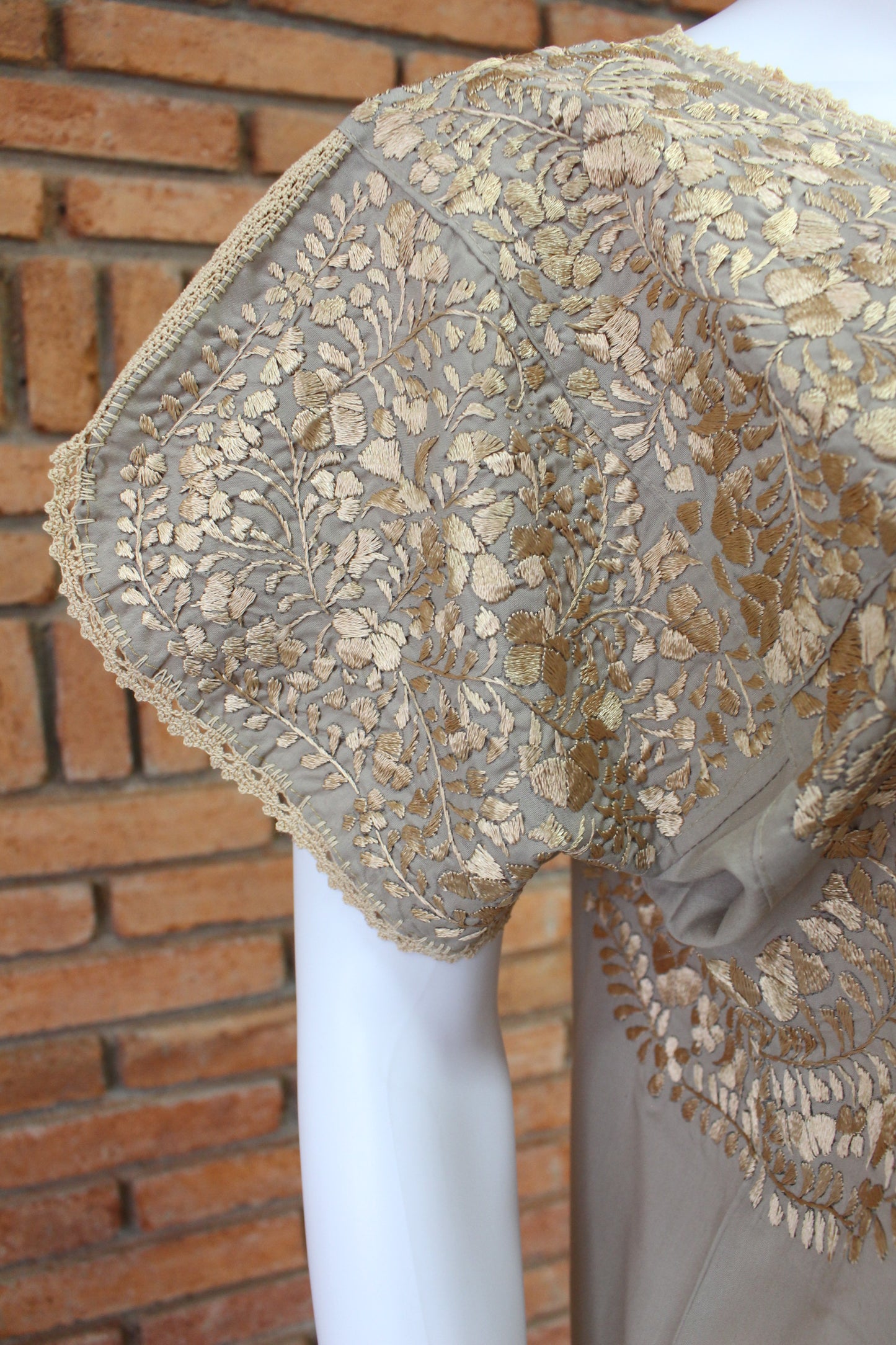 Vestido Bordado a Mano Mod. San Antonino Unitalla (Diferentes colores)