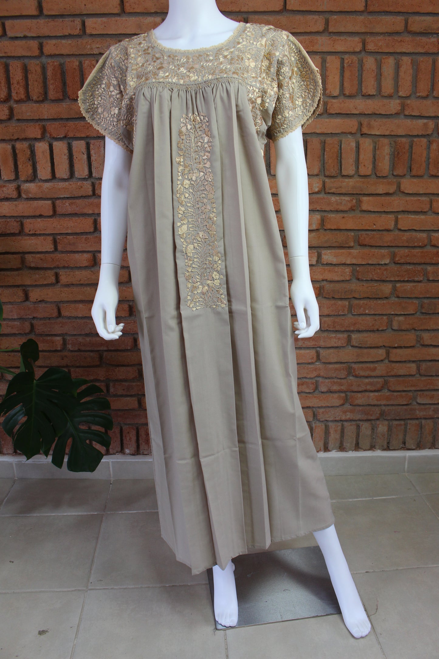 Vestido Bordado a Mano Mod. San Antonino Unitalla (Diferentes colores)