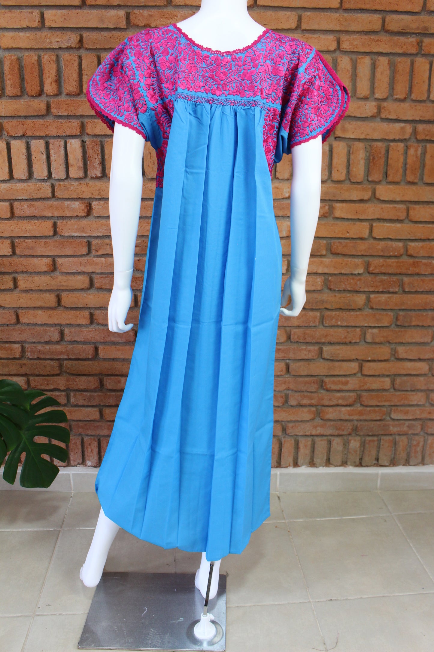 Vestido Bordado a Mano Mod. San Antonino Unitalla (Diferentes colores)