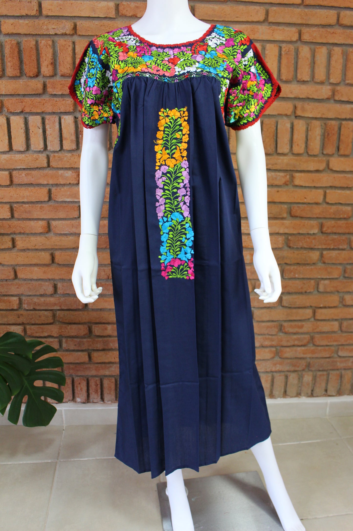 Vestido Bordado a Mano Mod. San Antonino Unitalla (Diferentes colores)