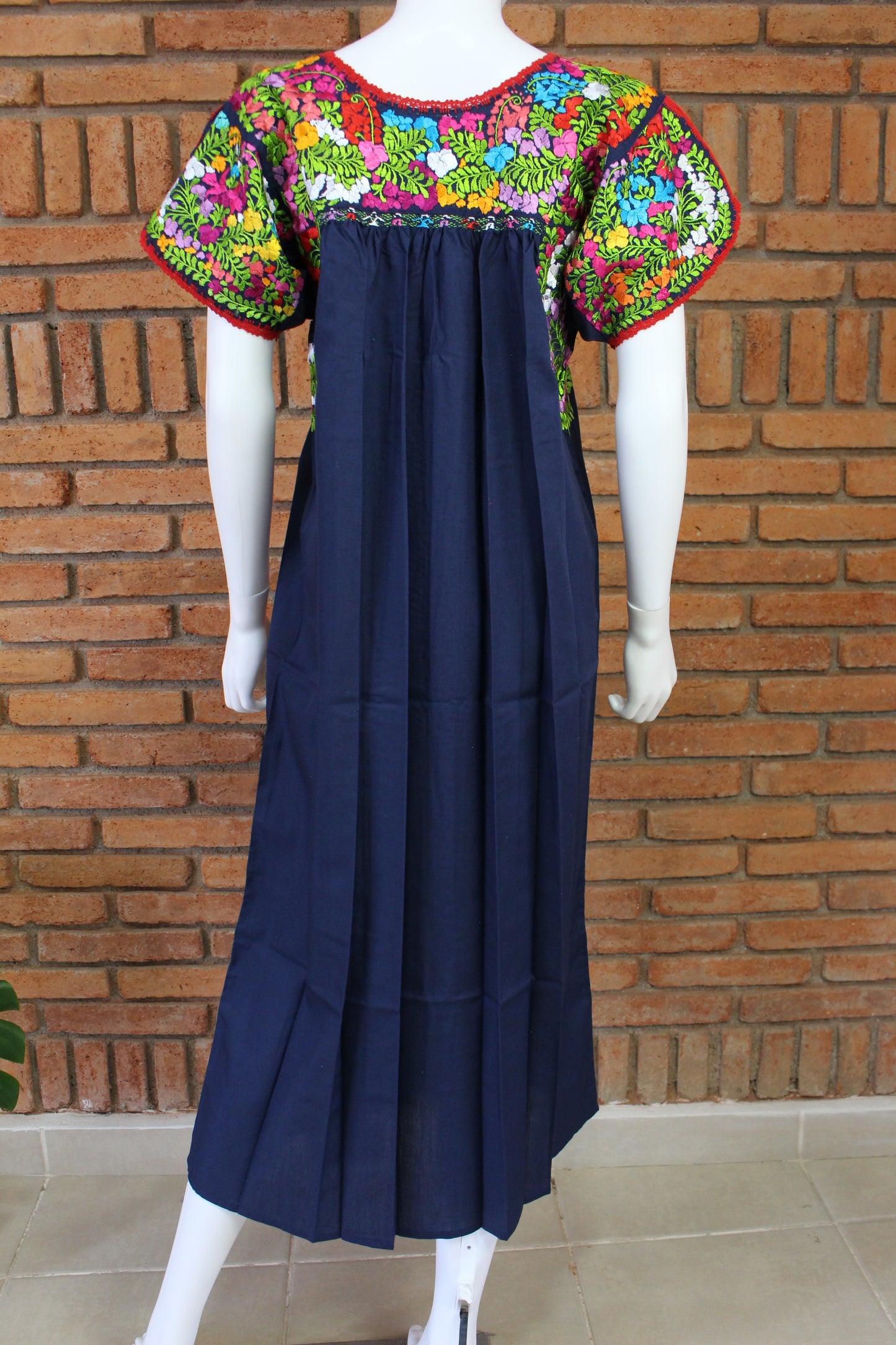 Vestido Bordado a Mano Mod. San Antonino Unitalla (Diferentes colores)