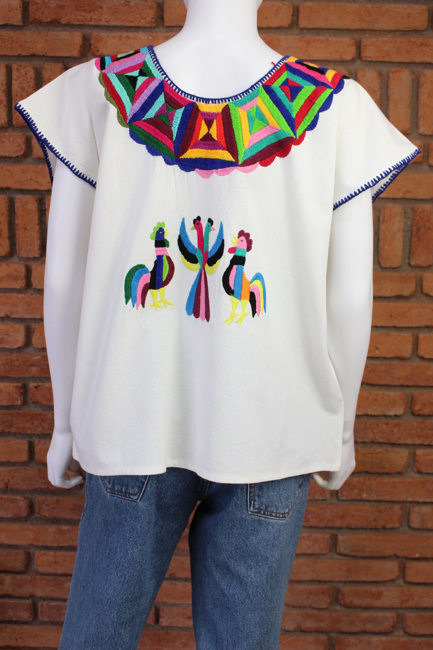Blusa Artesanal Bordada a Mano Multicolor Mod. Huazolo Manta Unitalla