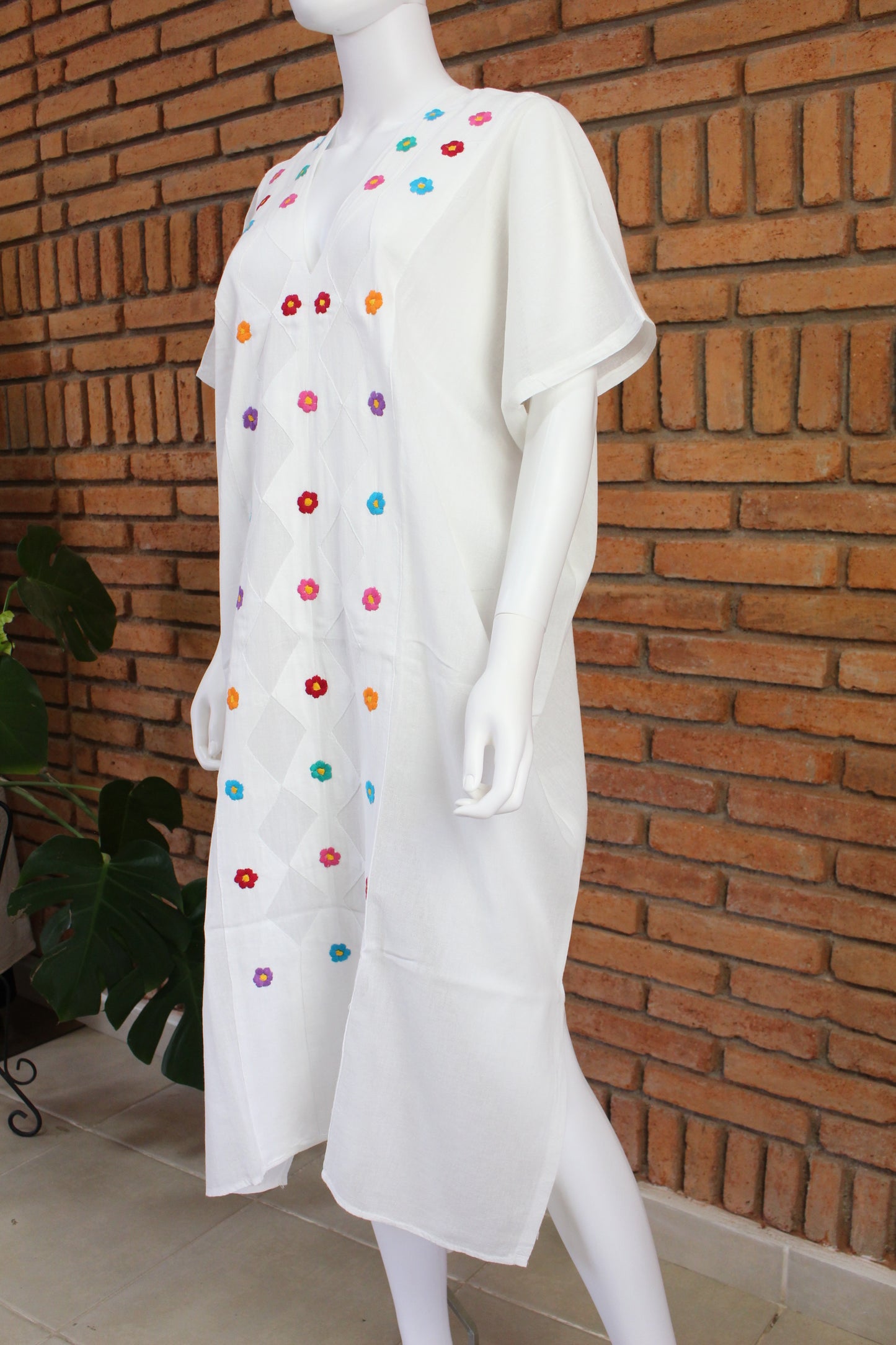 Vestido/Huipil Flores Bordado a Mano Unitalla