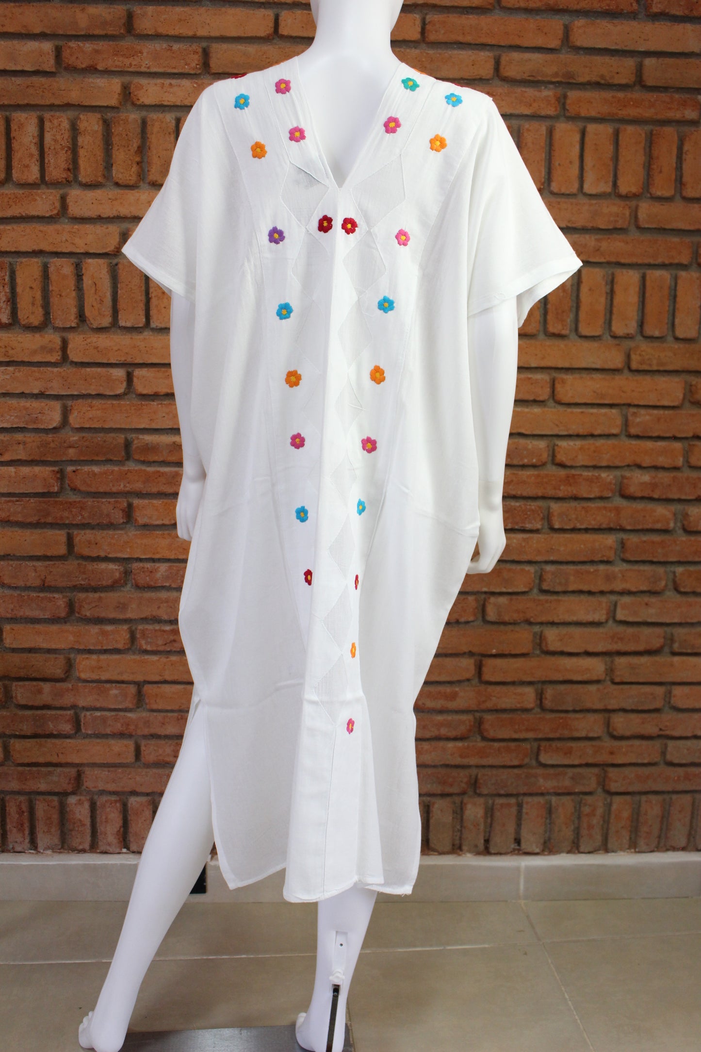 Vestido/Huipil Flores Bordado a Mano Unitalla
