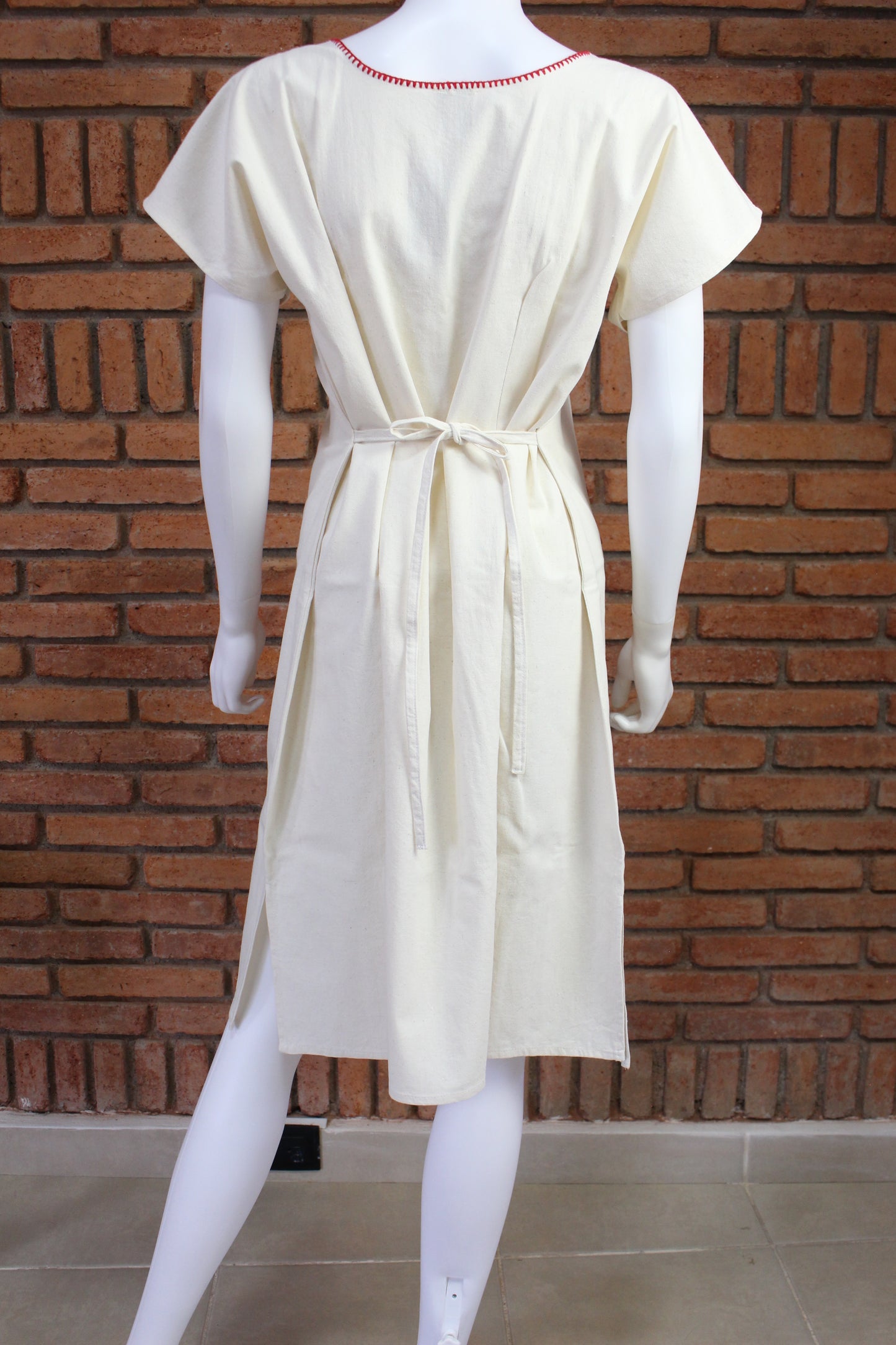 Vestido Mexicano Manta Bordado a Mano Mod. Kimono