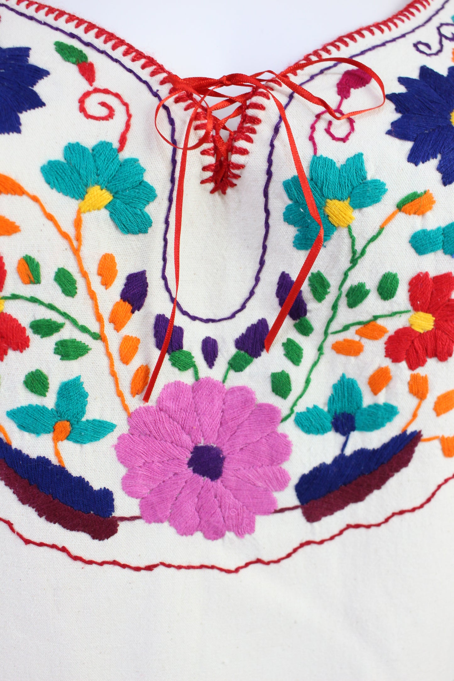 Vestido Mexicano Manta Bordado a Mano Mod. Kimono