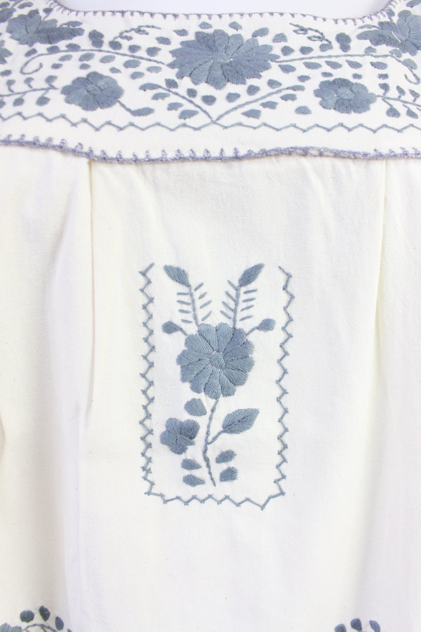 Vestido Mexicano Manta Bordado a Mano Talla M