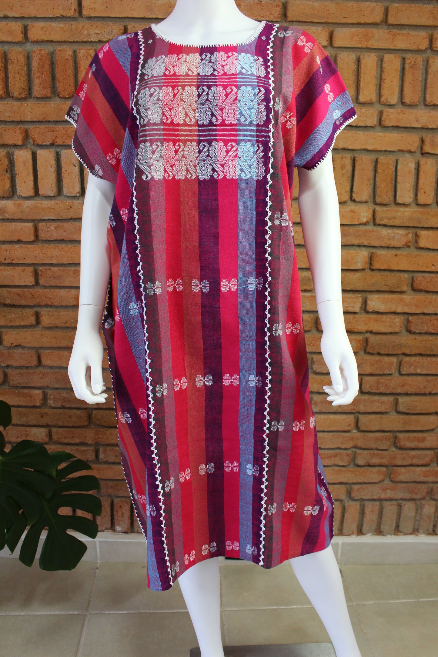 Vestido/Huipil Hecho a Mano Mod. Amuzgo 3 Tiras Multicolor con Blanco Unitalla