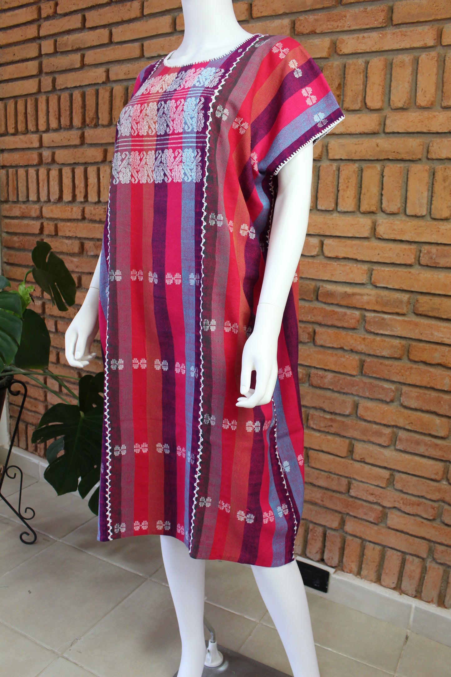 Vestido/Huipil Hecho a Mano Mod. Amuzgo 3 Tiras Multicolor con Blanco Unitalla