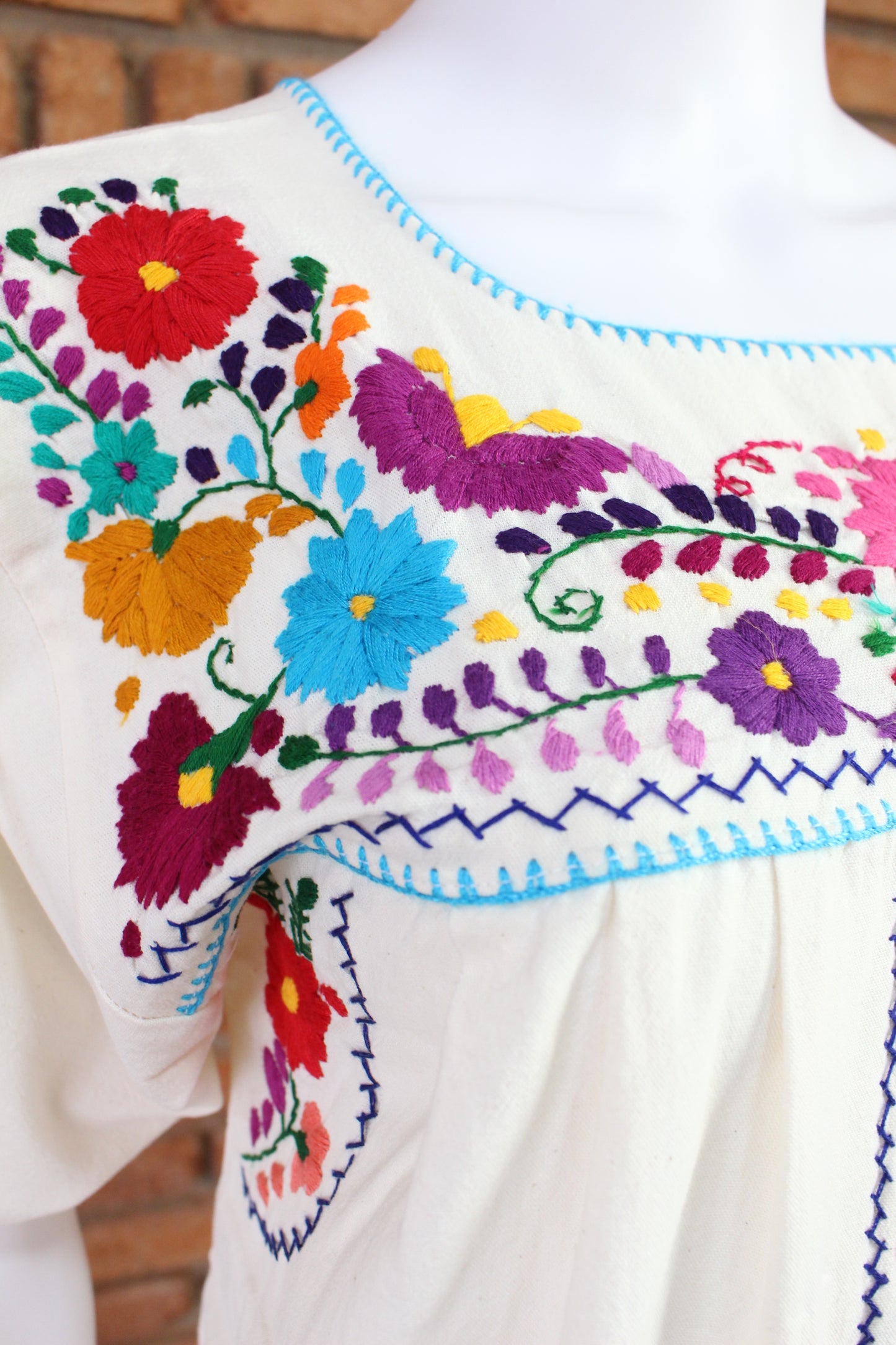 Vestido Mexicano Manta Bordado a Mano Talla Chica