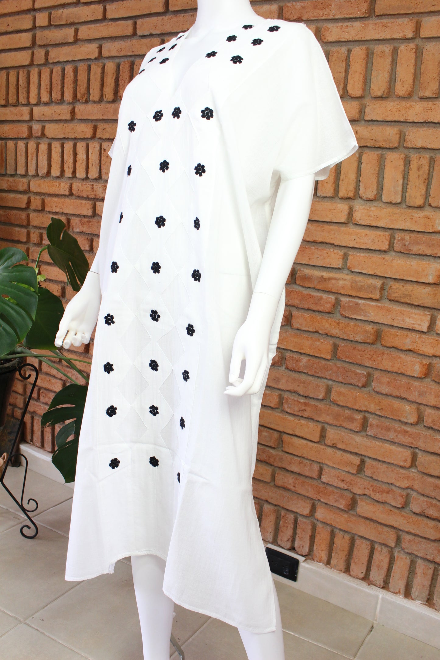 Vestido/Huipil Flores Bordado a Mano Unitalla