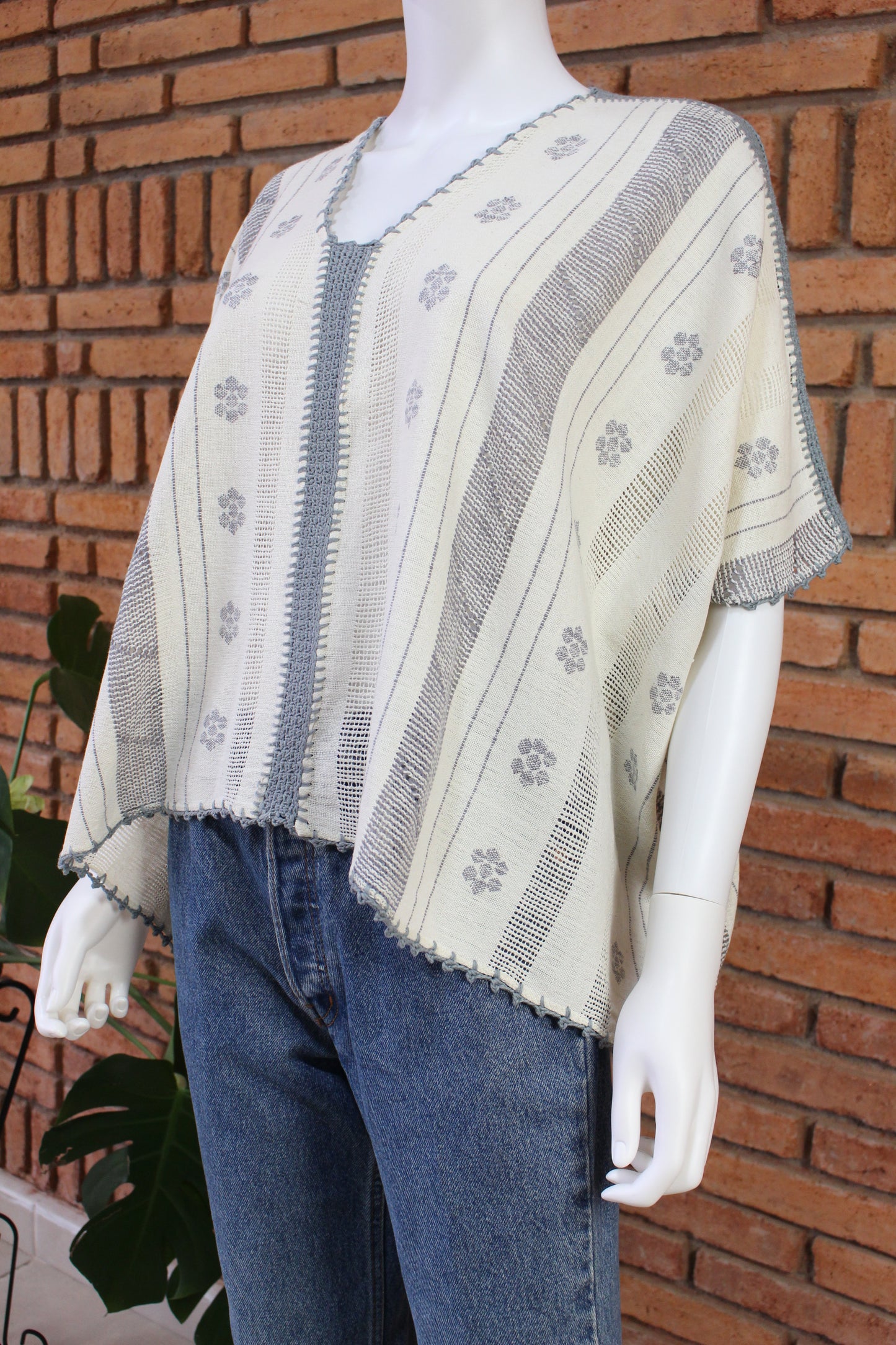 Blusa/Blusón Hecha en Telar Mod. Paloma Unitalla
