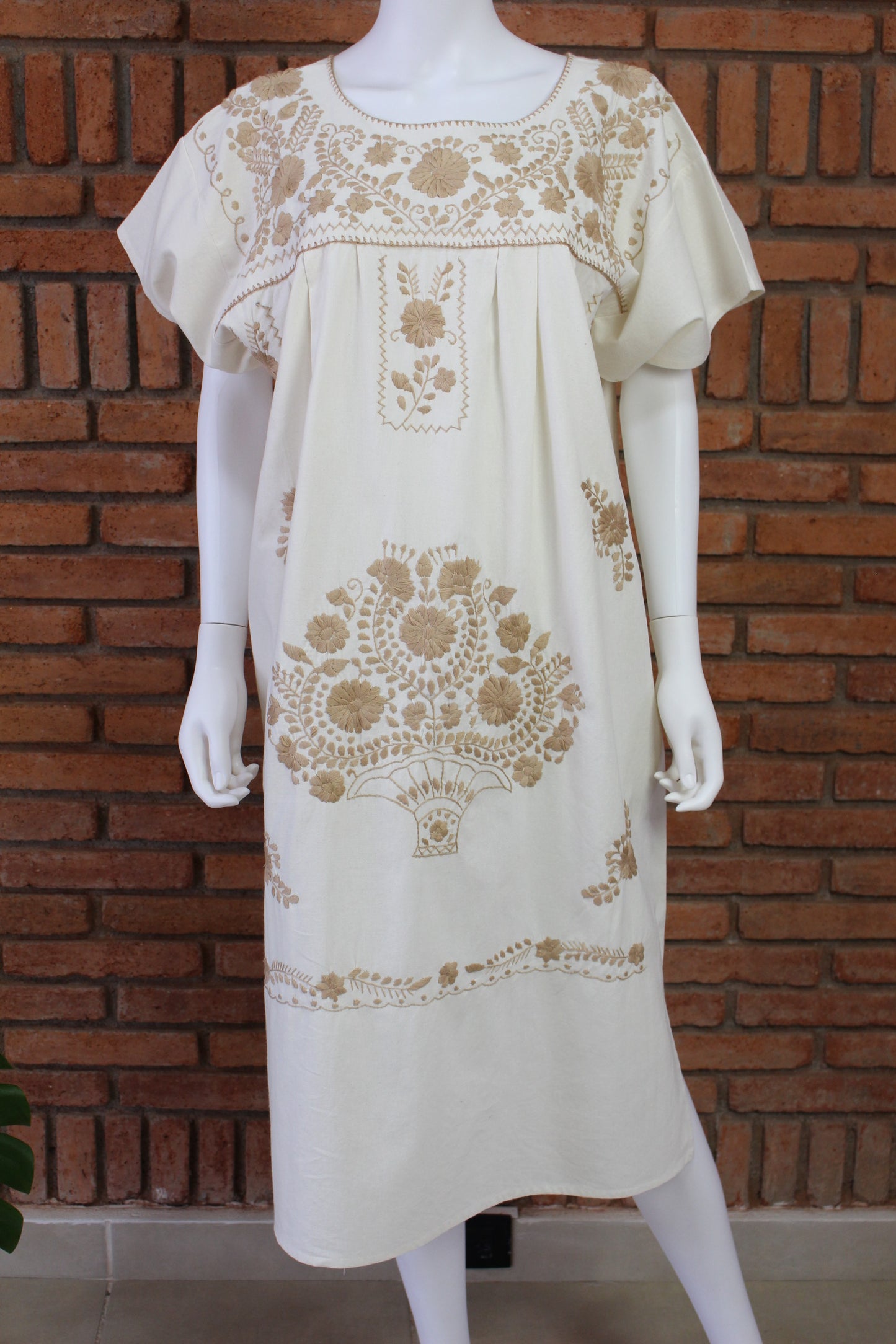 Vestido Mexicano Manta Bordado a Mano Talla L