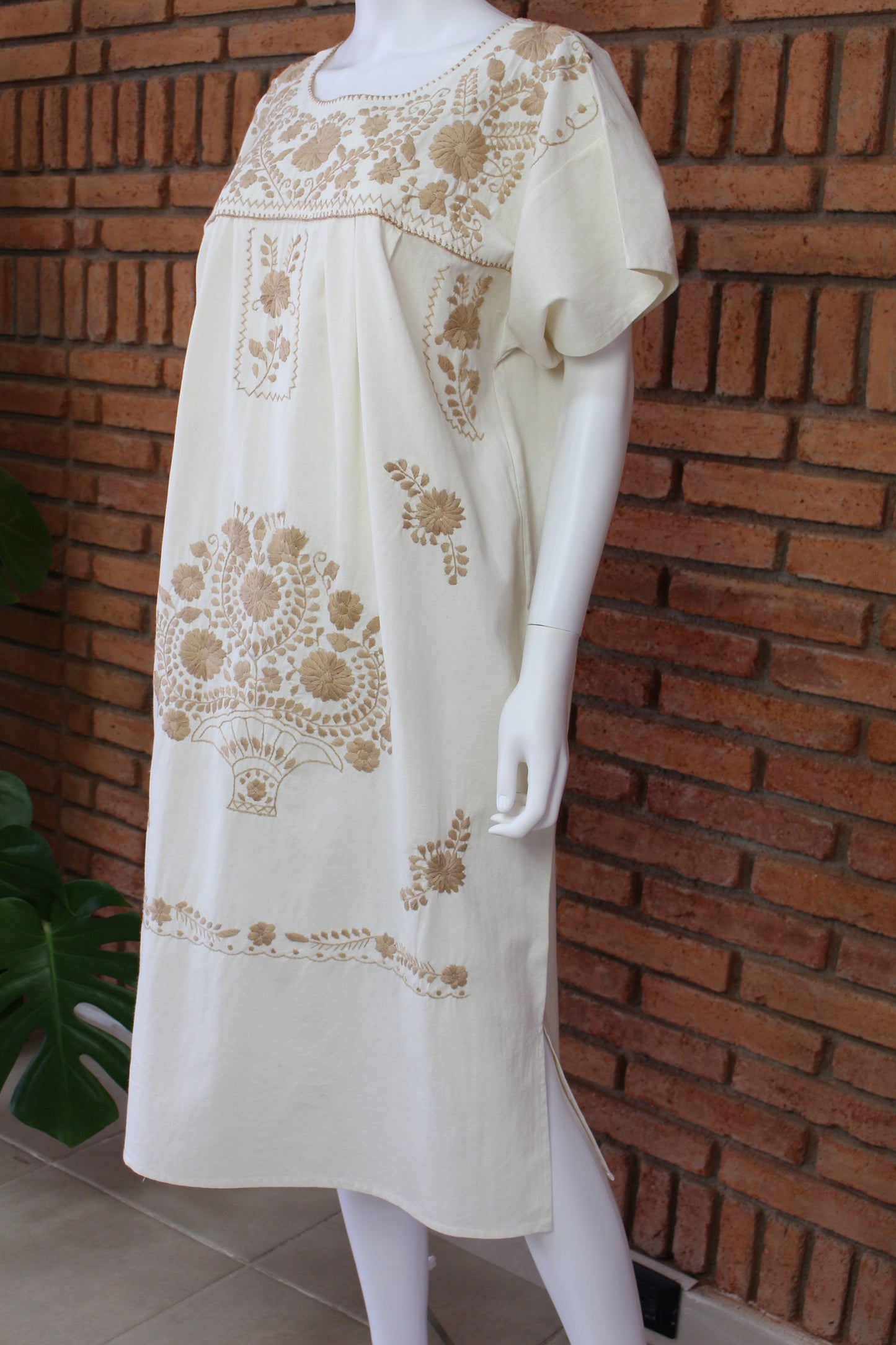 Vestido Mexicano Manta Bordado a Mano Talla L