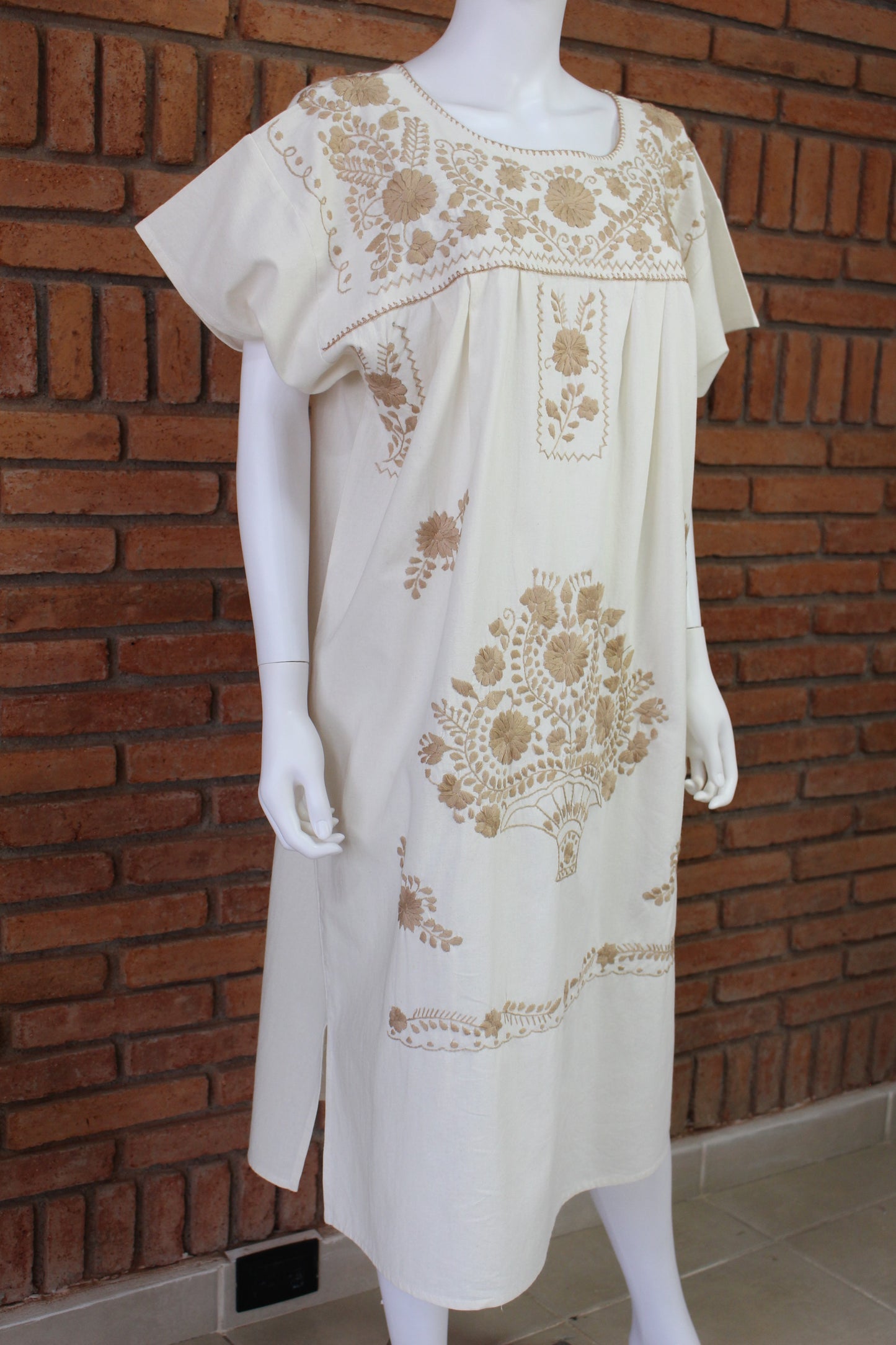 Vestido Mexicano Manta Bordado a Mano Talla L