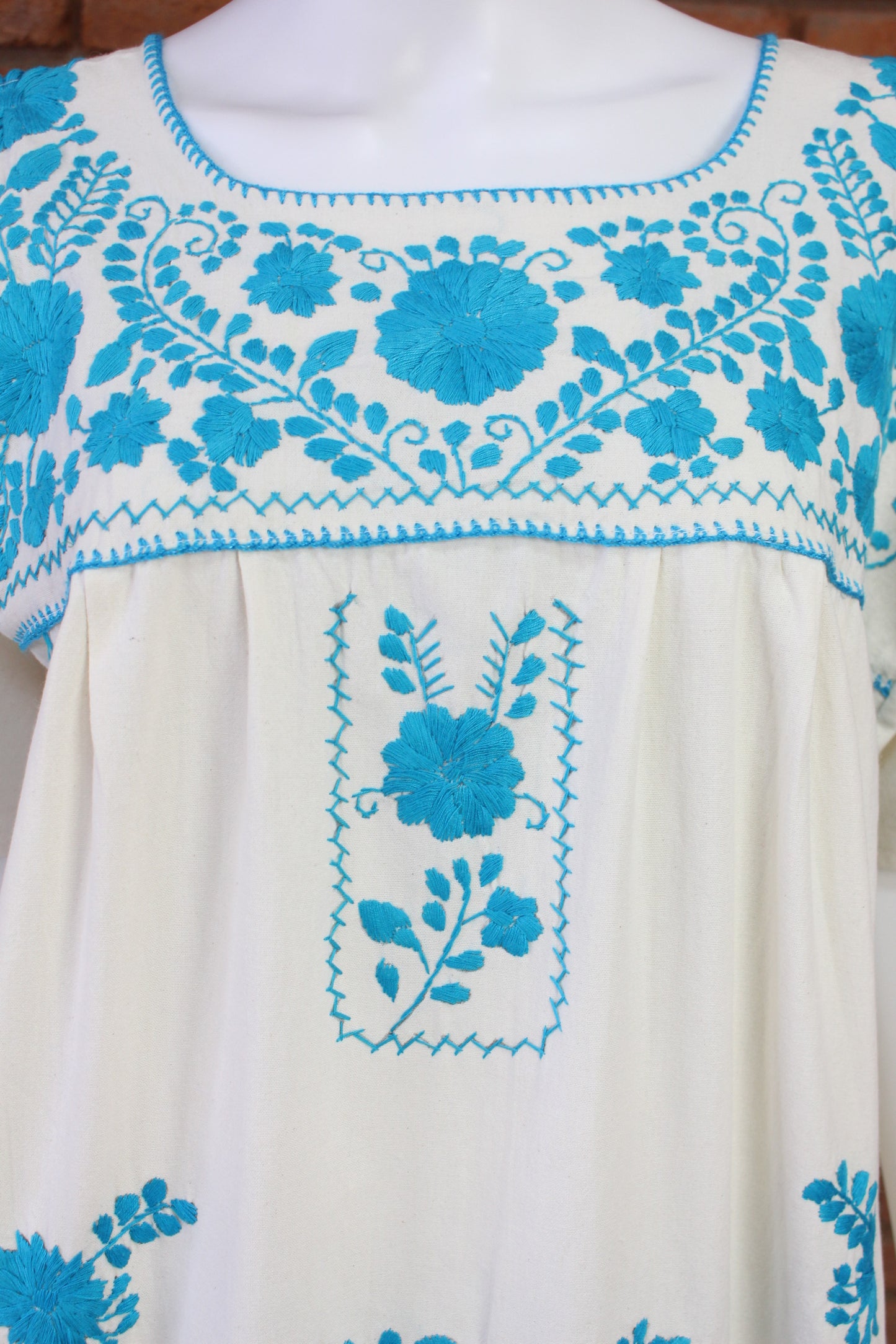 Vestido Mexicano Manta Bordado a Mano Talla L