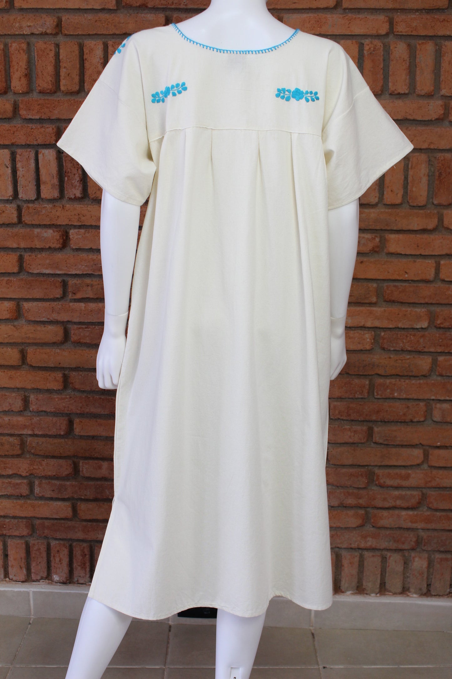 Vestido Mexicano Manta Bordado a Mano Talla L