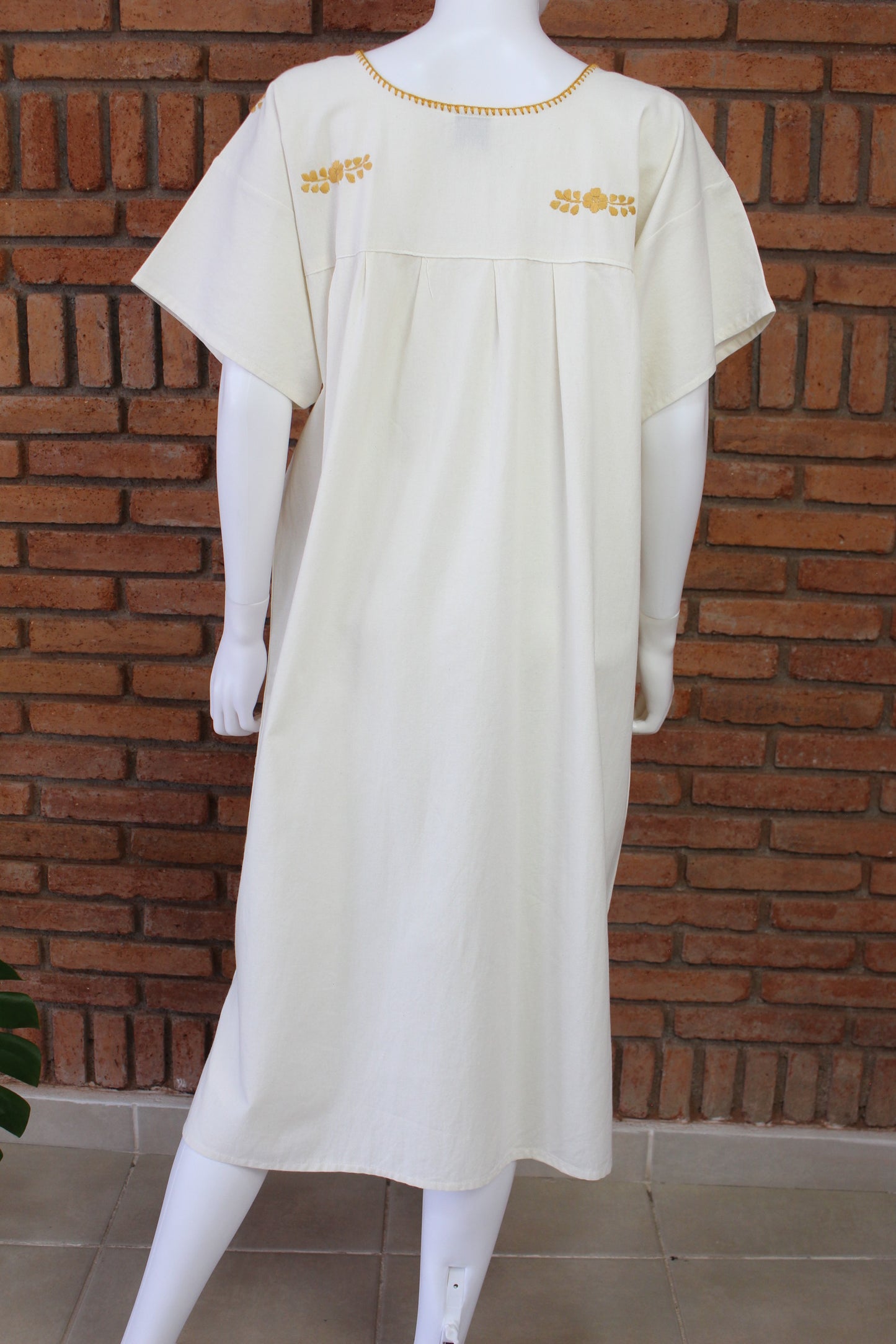 Vestido Mexicano Manta Bordado a Mano Talla L