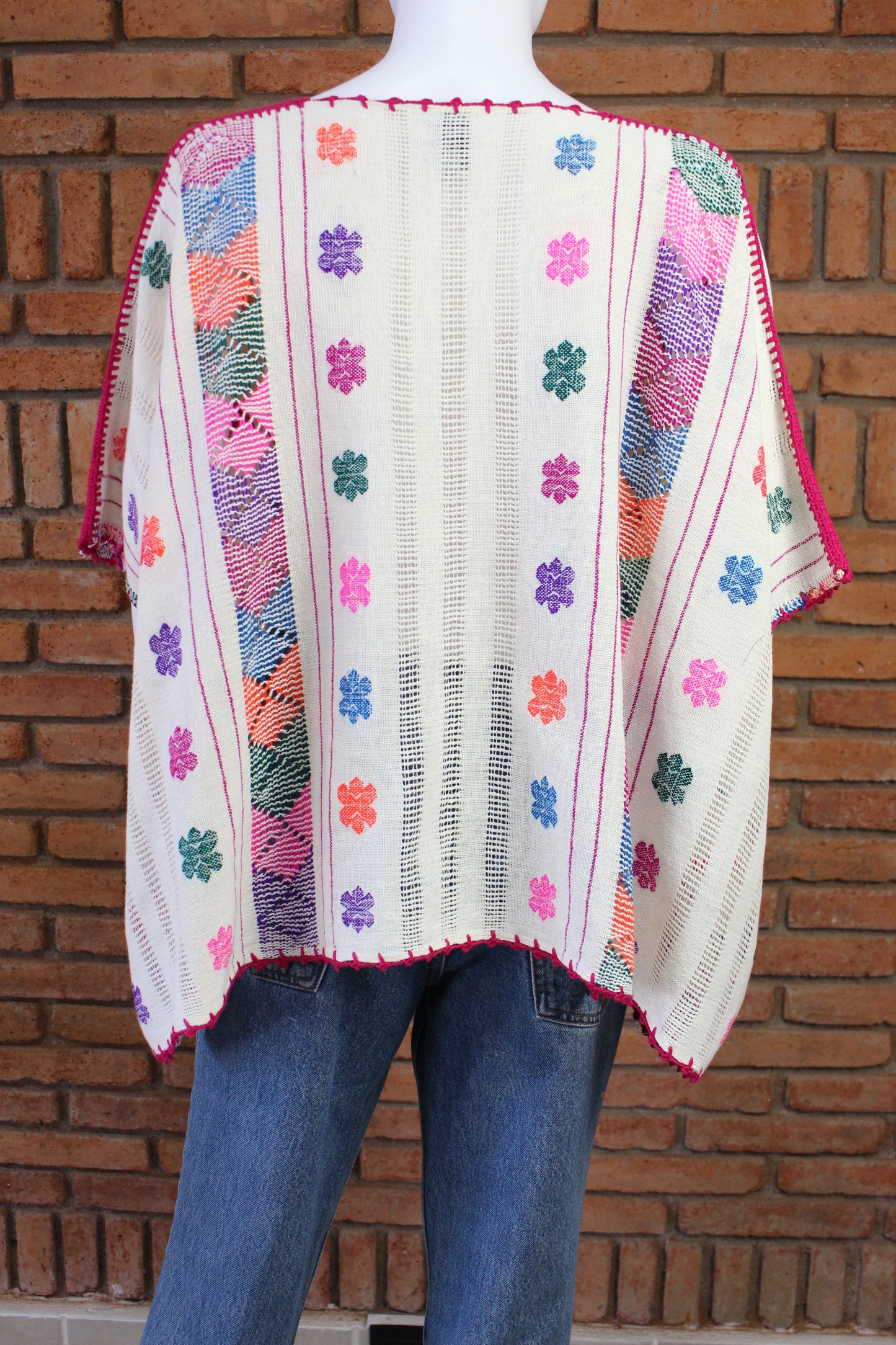 Blusa/Blusón Hecha en Telar Mod. Paloma Beige/Multicolor Unitalla.