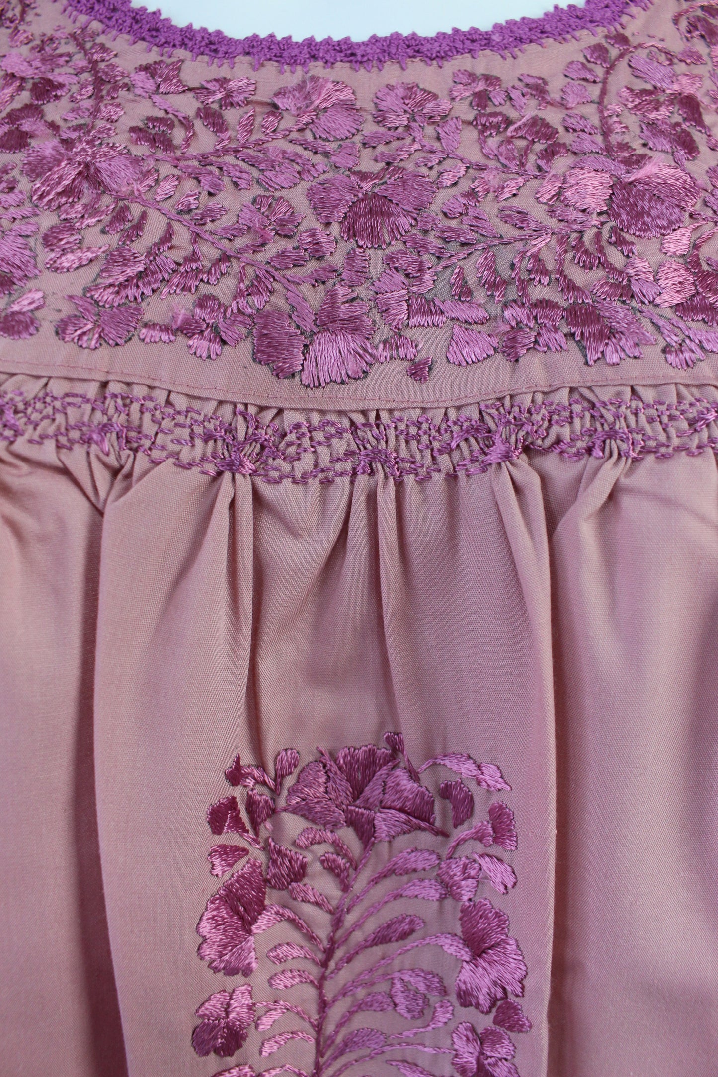 Vestido Bordado a Mano Mod. San Antonino Unitalla. (Diferentes colores)