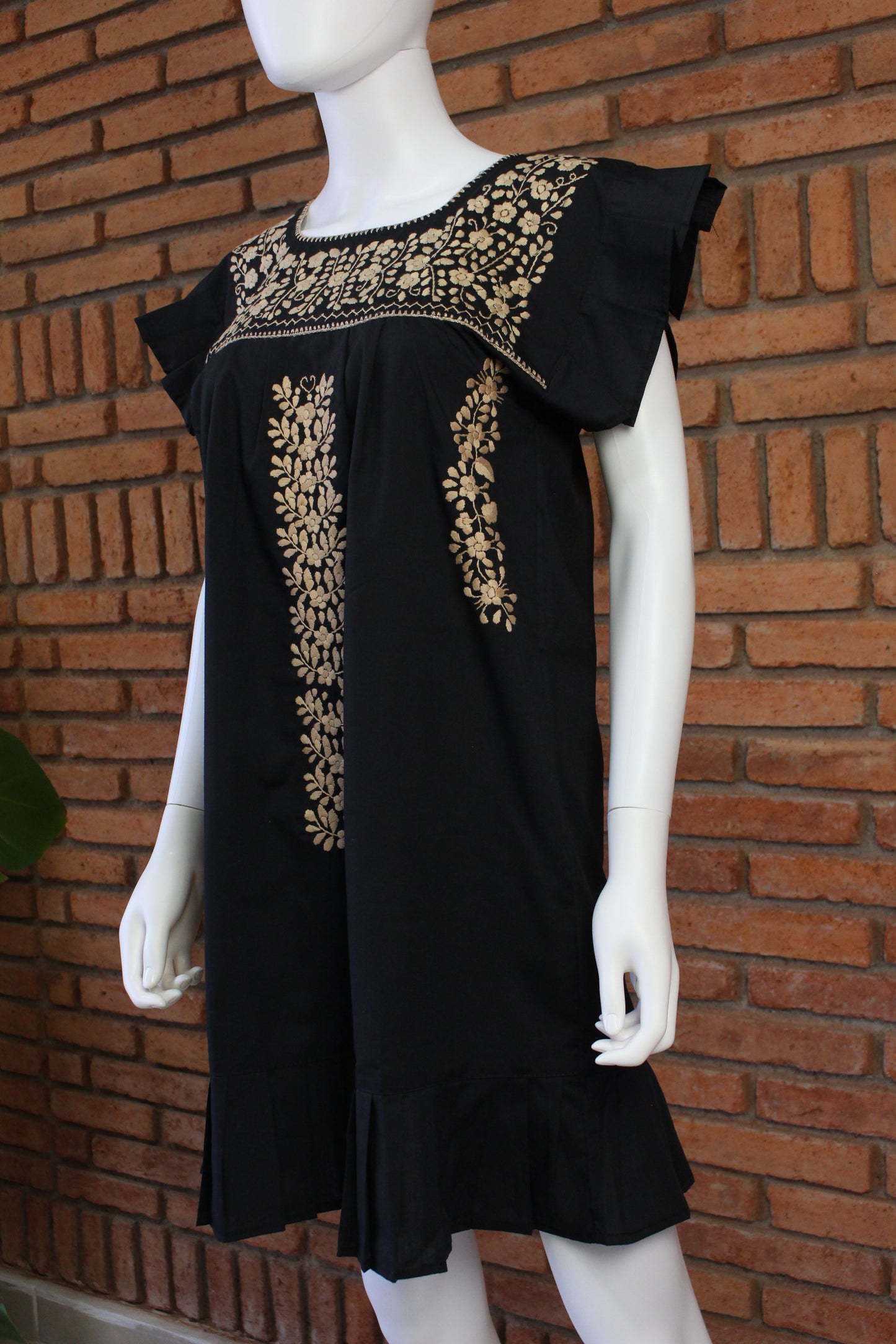 Vestido Mexicano Bordado a Mano Mod. Orquidea Popelina Talla Chica. (Multicolores)