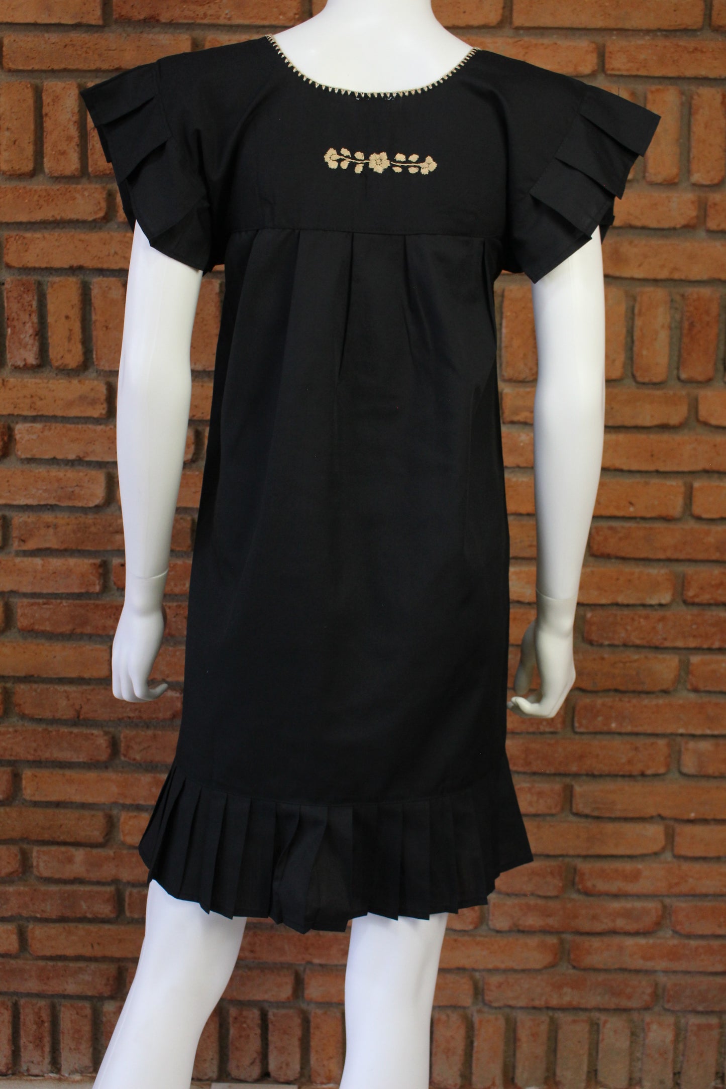 Vestido Mexicano Bordado a Mano Mod. Orquidea Popelina Talla Chica. (Multicolores)