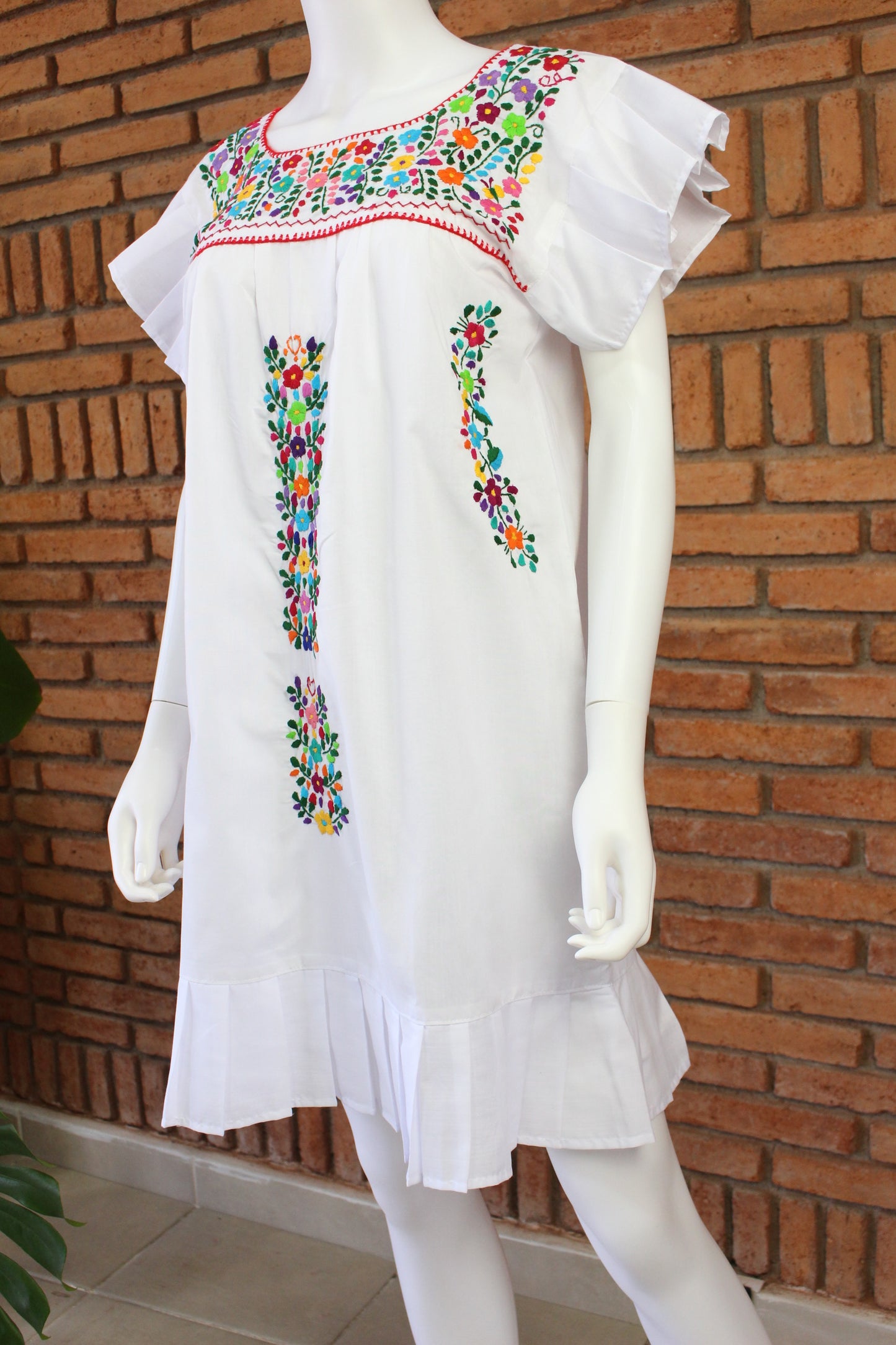 Vestido Mexicano Bordado a Mano Mod. Orquidea Popelina Talla Chica. (Multicolores)