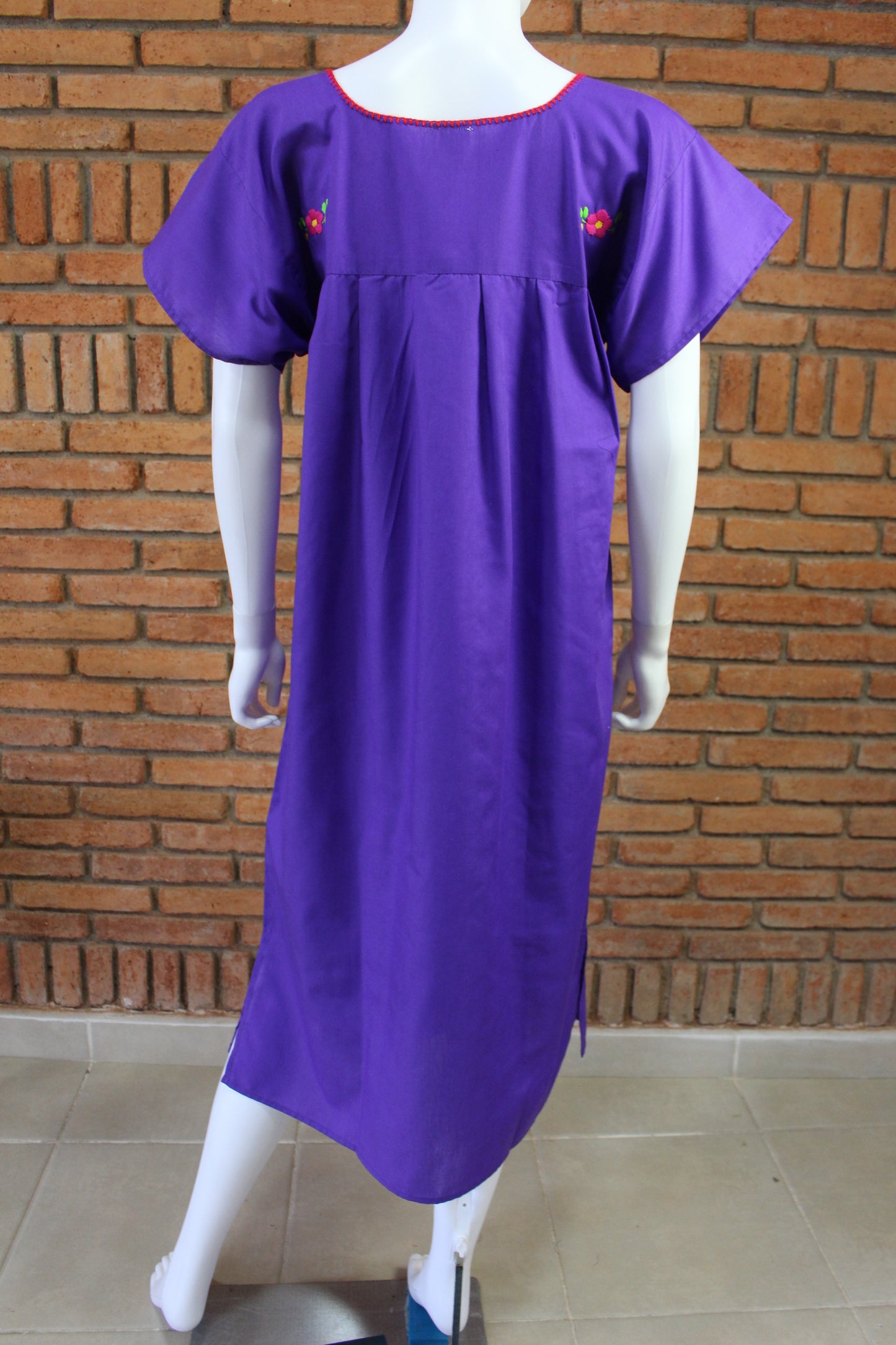 Vestido Mexicano Bordado a Mano Mod. Florecita Popelina Talla Mediana