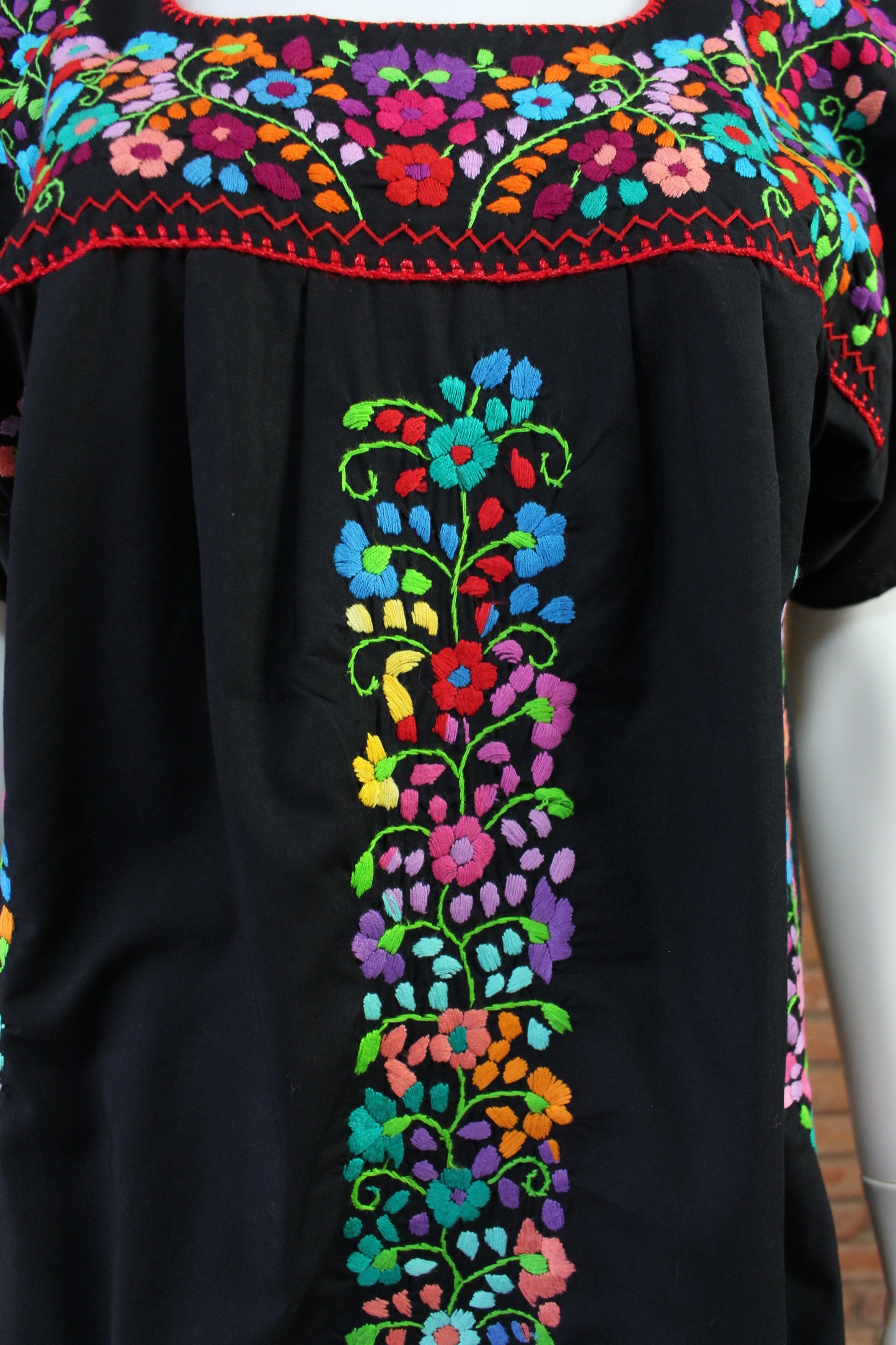 Vestido Mexicano Bordado a Mano Mod. Florecita Popelina Talla Mediana