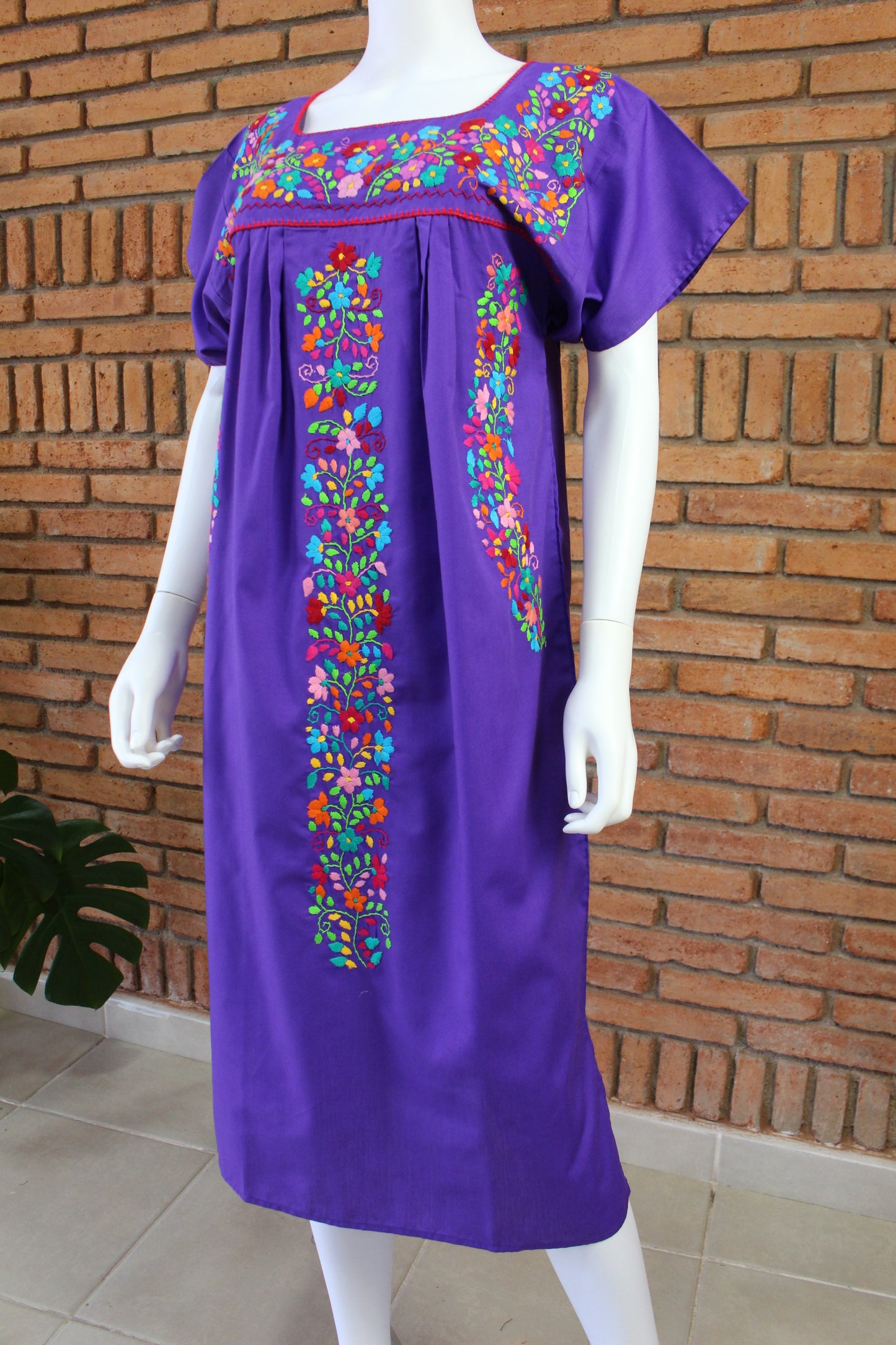 Vestido Mexicano Bordado a Mano Mod. Florecita Popelina Talla Mediana