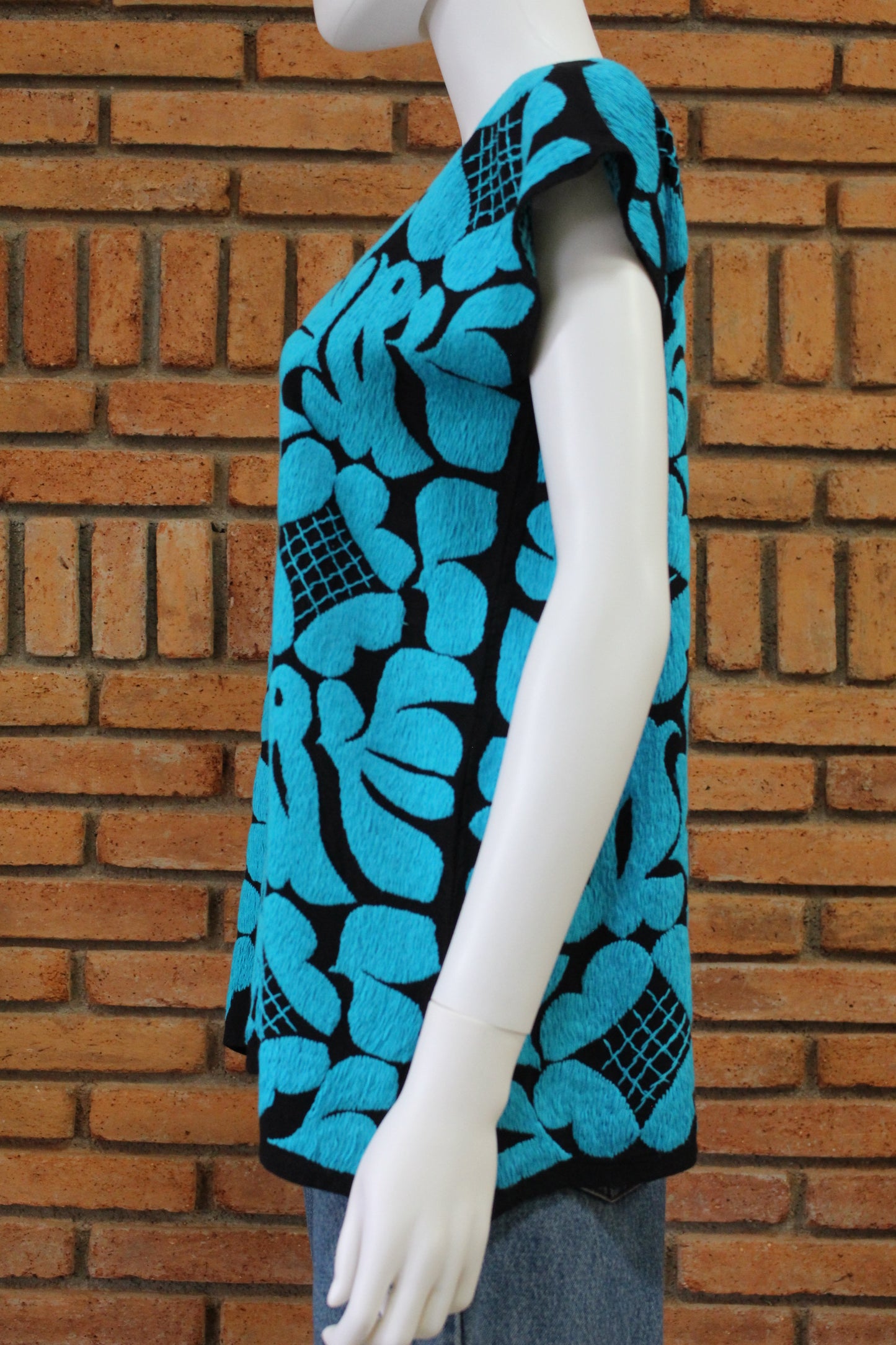 Blusas Bordada a Mano Negro con Turquesa Mod. Jalapa Unitalla.