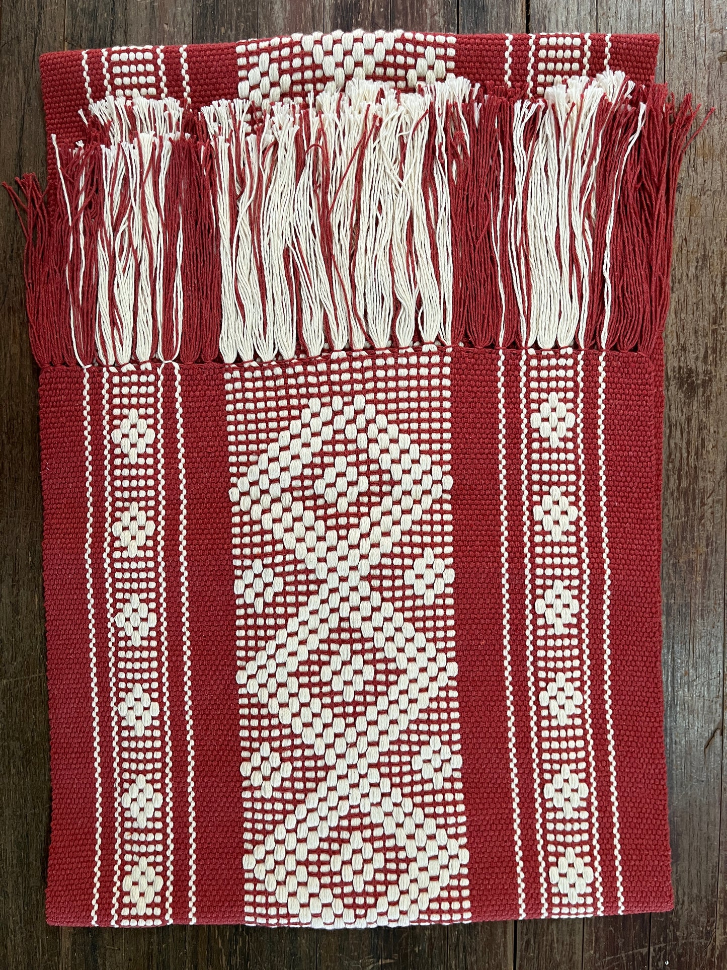 Caminos de Mesa Hecho en Telar de Cintura (diferentes colores).