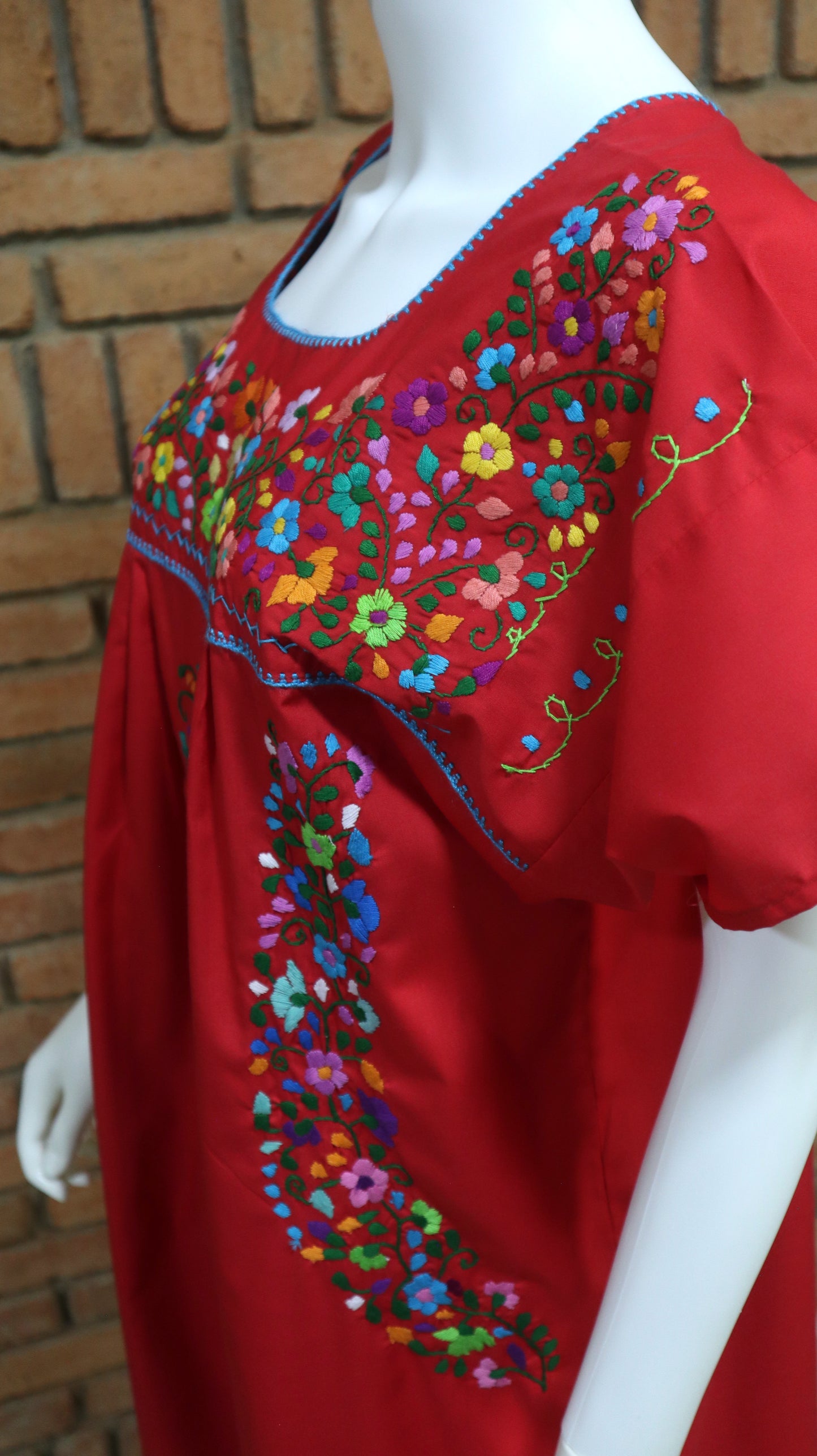 Vestido Mexicano Bordado a Mano Mod. Florecita Popelina Talla Mediana