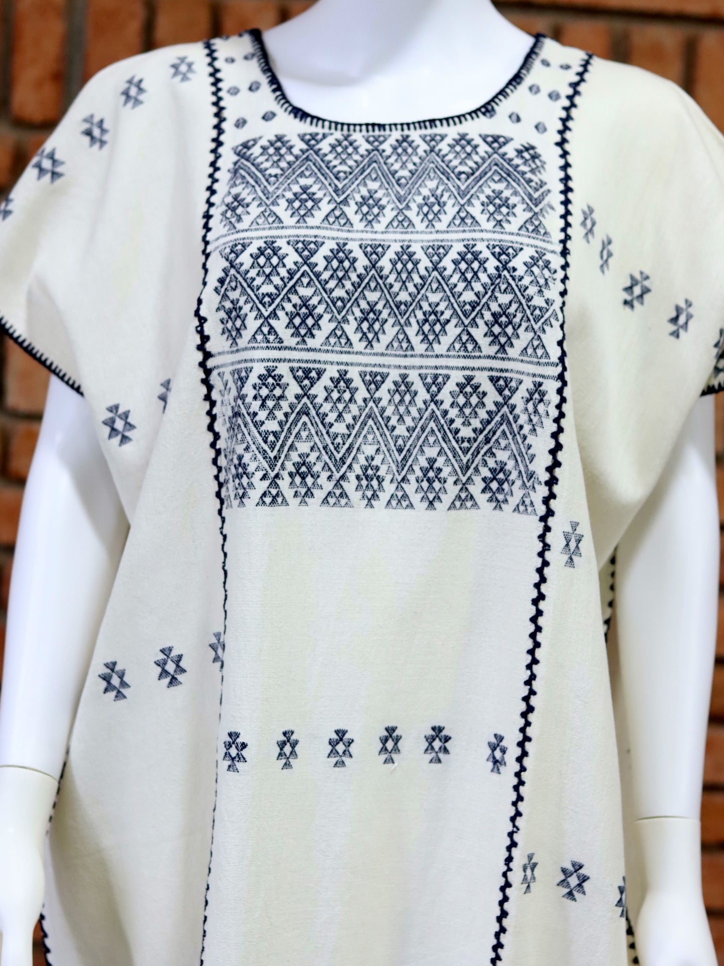Vestido/Huipil Hecho a Mano Mod. Amuzgos Tradicional Multicolor Unitalla.