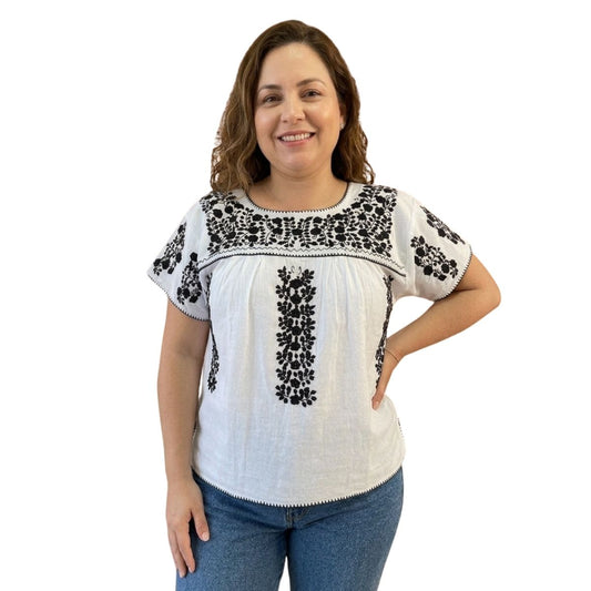Blusa Hecha a Mano Blanca Bordado Un solo Color Mod. Ita