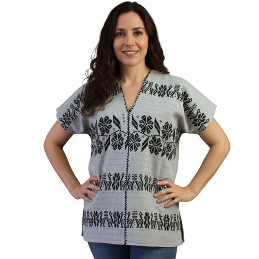 Blusa Hecha a Mano Gris con Negro Mod. Mixe 2 Lienzos Unitalla.
