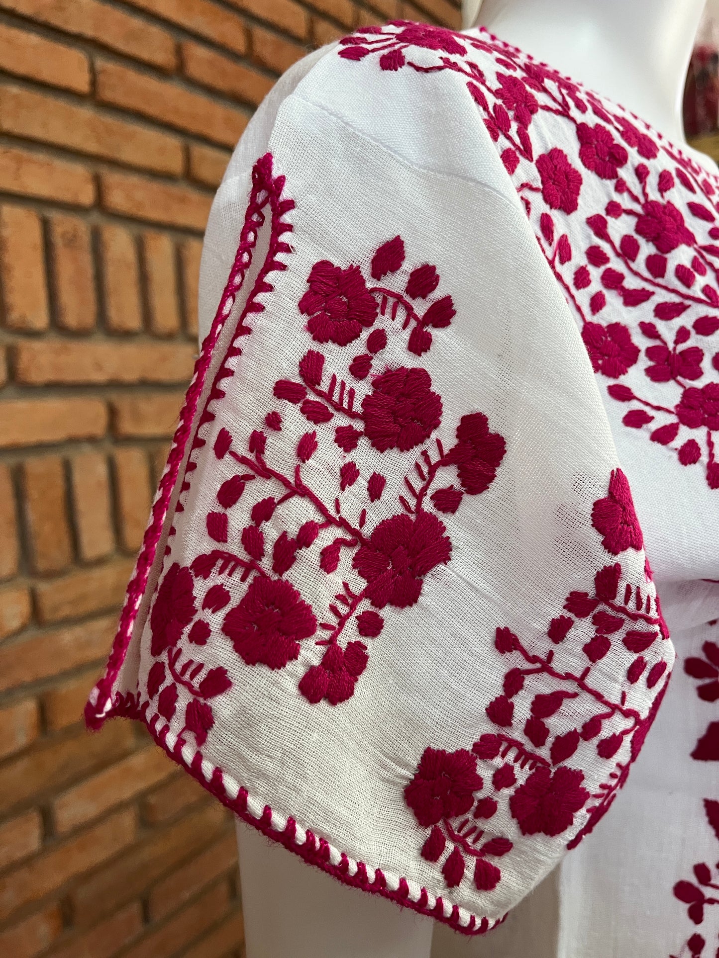 Blusa Bordada a Mano Manta Corrugada Blanca Mod. Ita