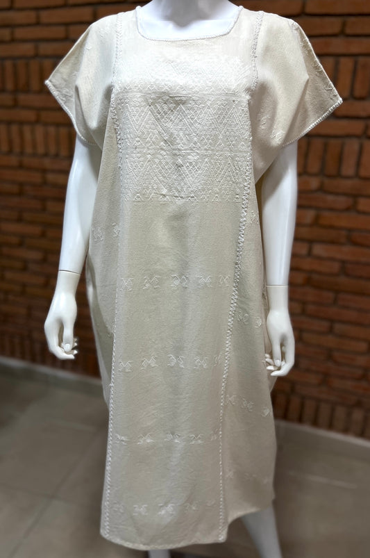 Vestido/Huipil Hecho a Mano Mod. Amuzgos Tradicional Beige con Blanco Unitalla.