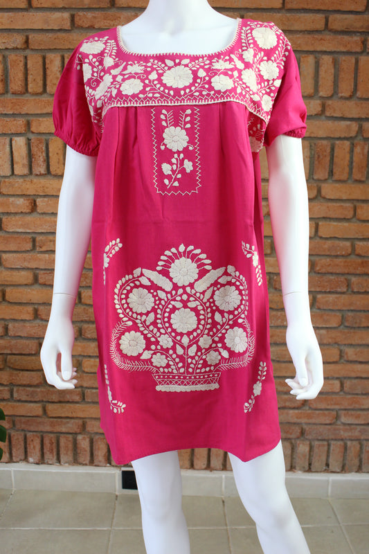 Vestido Corto Mexicano Bordado a Mano Manta Fiusha