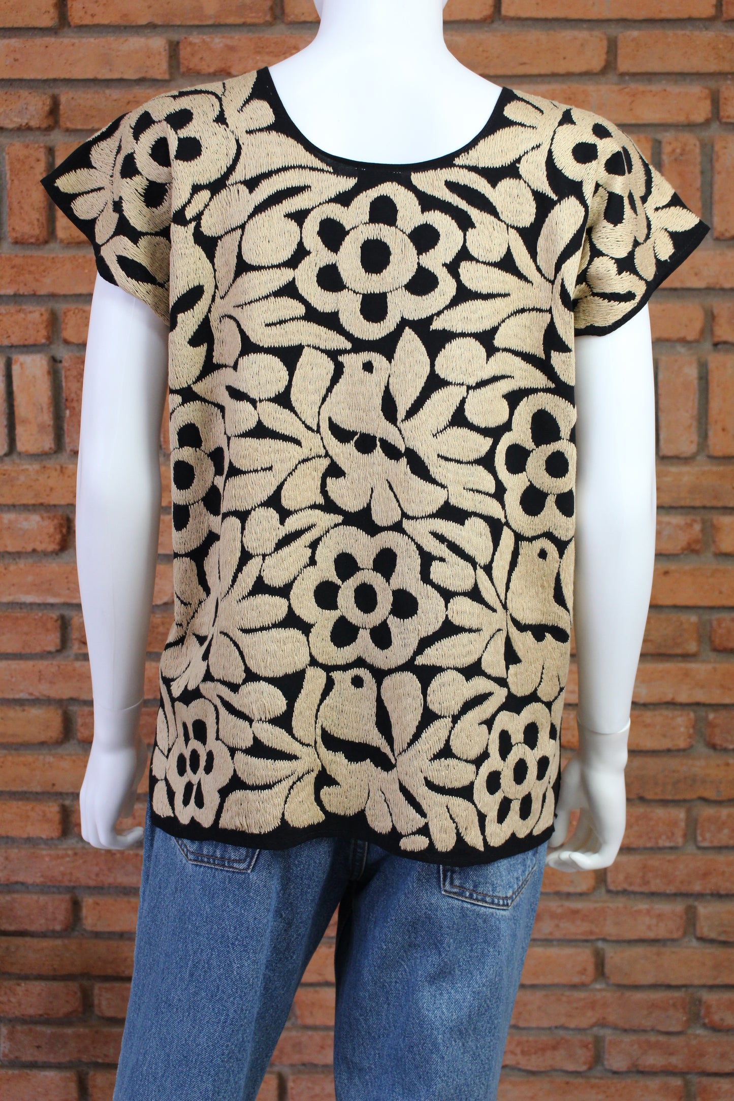 Blusas Bordada a Mano Negro con Caqui Mod. Jalapa Unitalla.