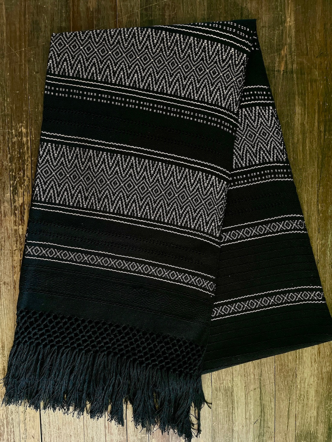 Rebozo/Chal Artesanal (Negro con Caqui) Mod. Lupita.