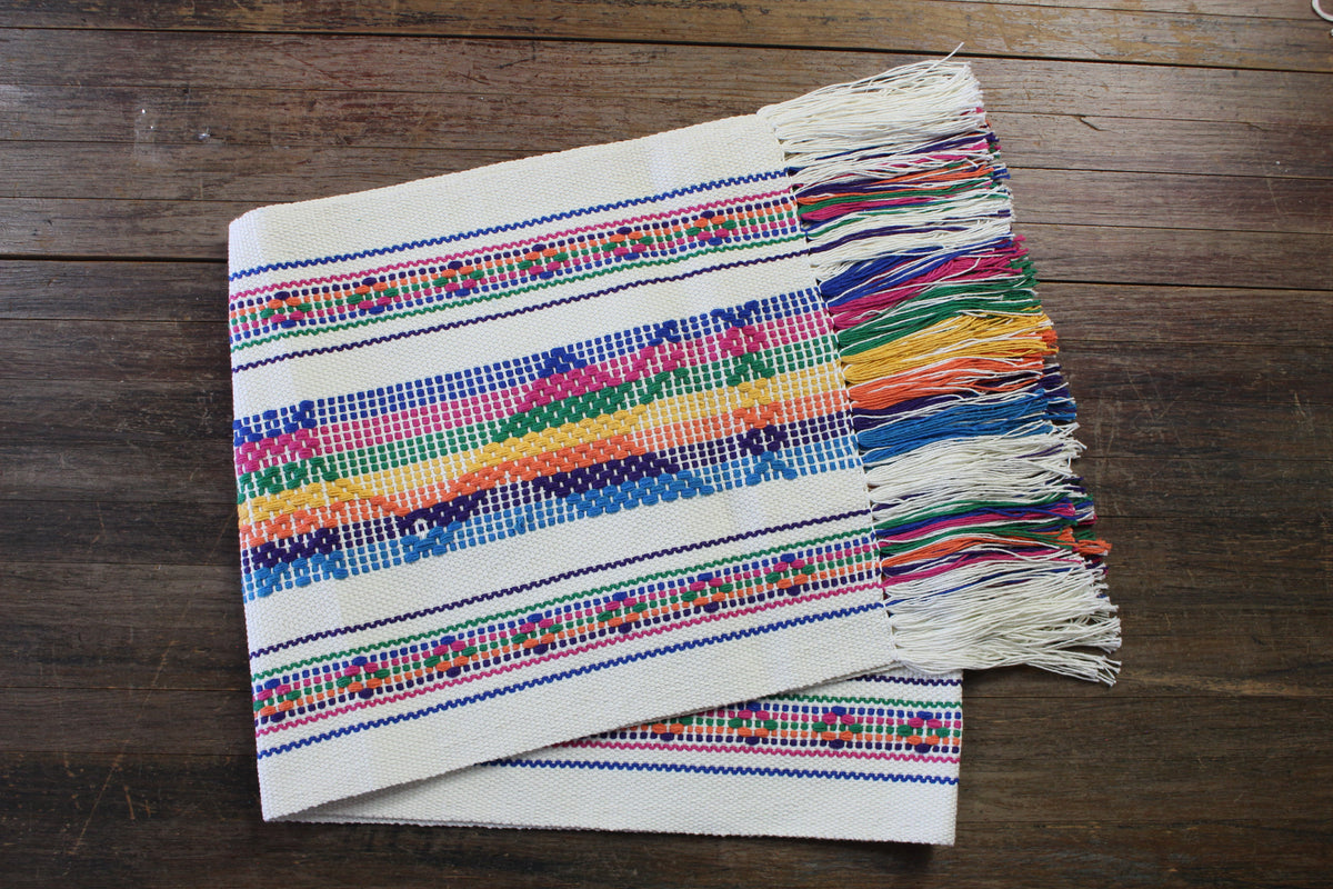 CAMINO DE MESA Beige con Multicolor Hecho en Telar de Cintura.