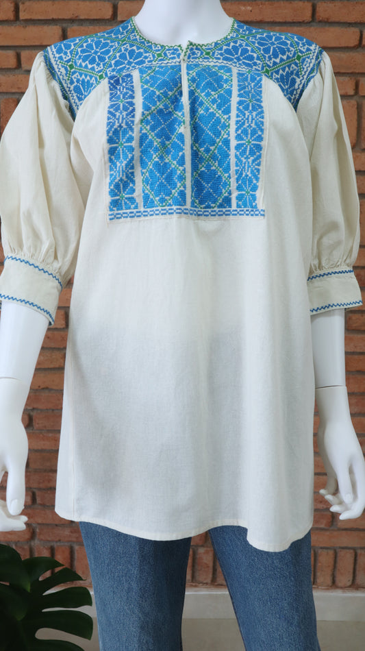 Blusa Bordada a Mano Mod. Ejutla Bordado Turquesa con Verde Unitalla.