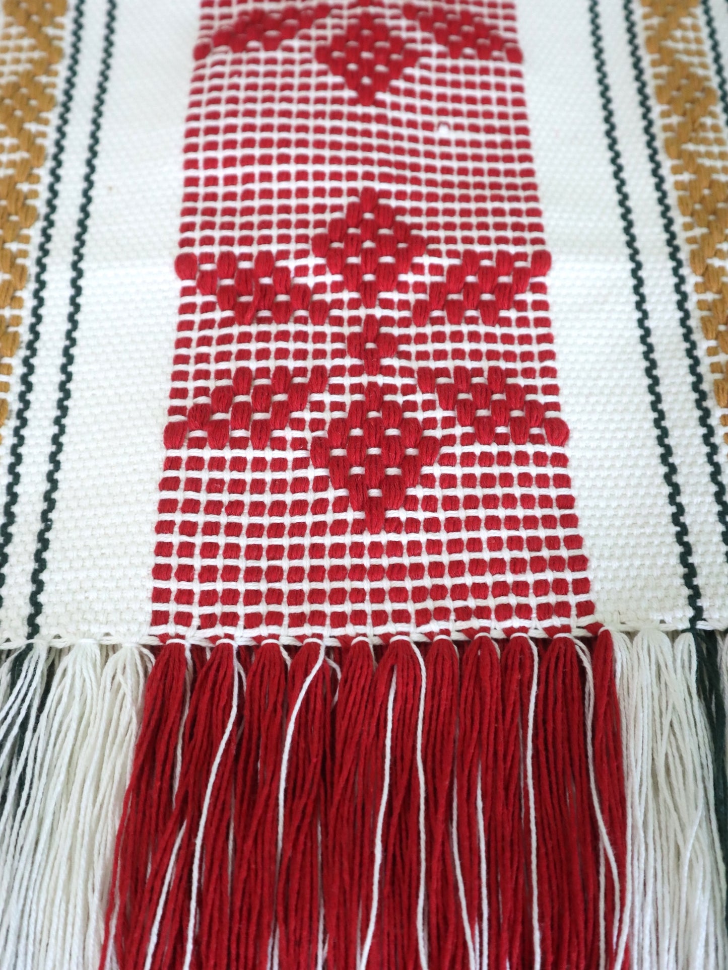 Caminos de Mesa Hecho en Telar de Cintura Edición Navideños.