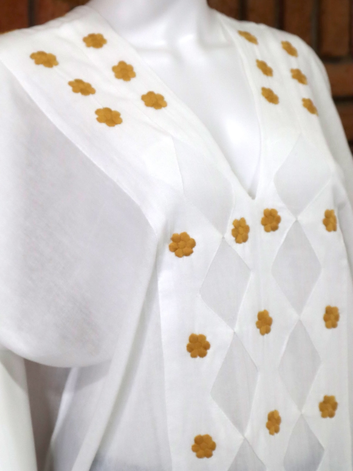 Vestido/Huipil Flores Bordado a Mano Unitalla