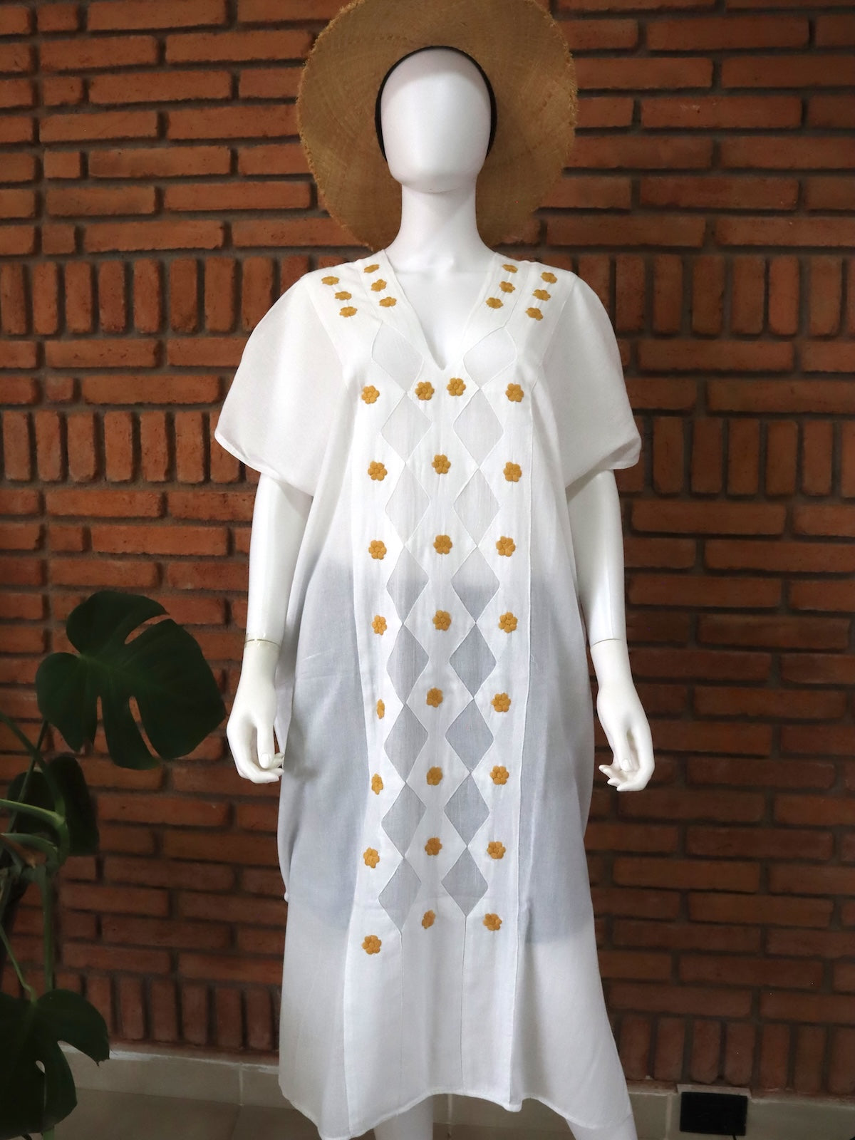 Vestido/Huipil Flores Bordado a Mano Unitalla